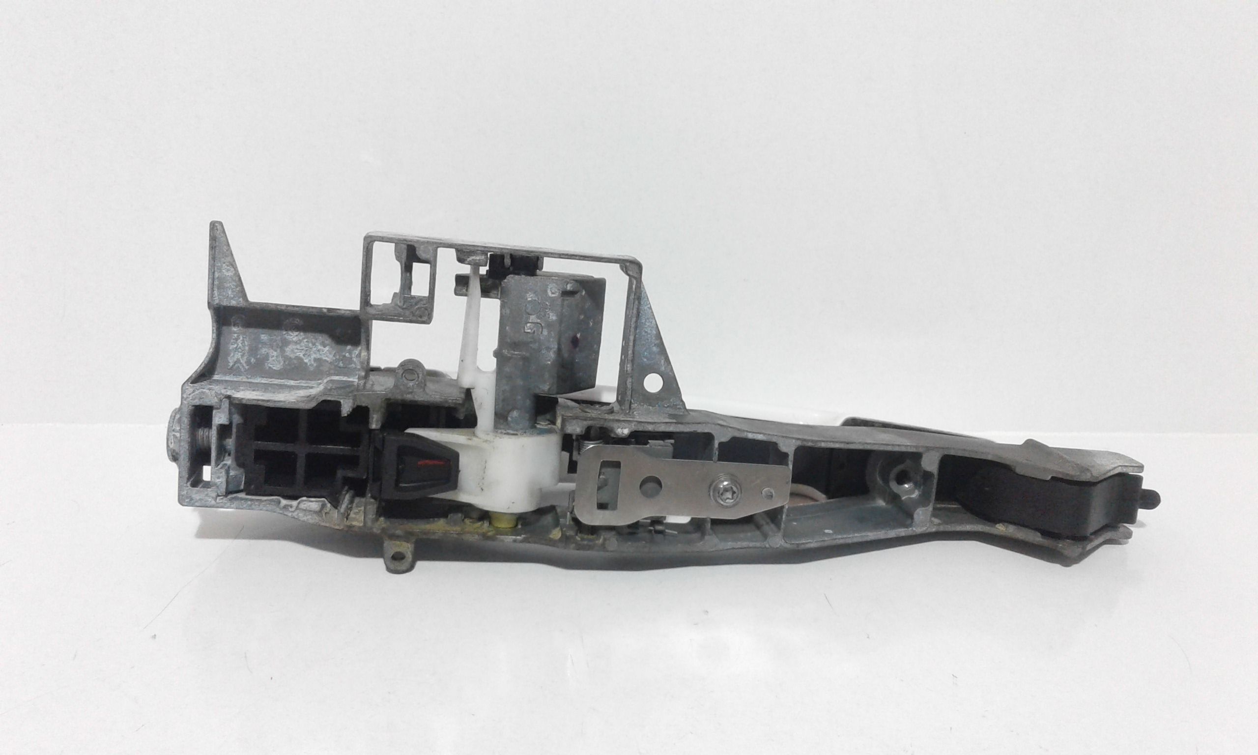 Maniglia esterna Posteriore Sinistra PEUGEOT 3008 1 Serie