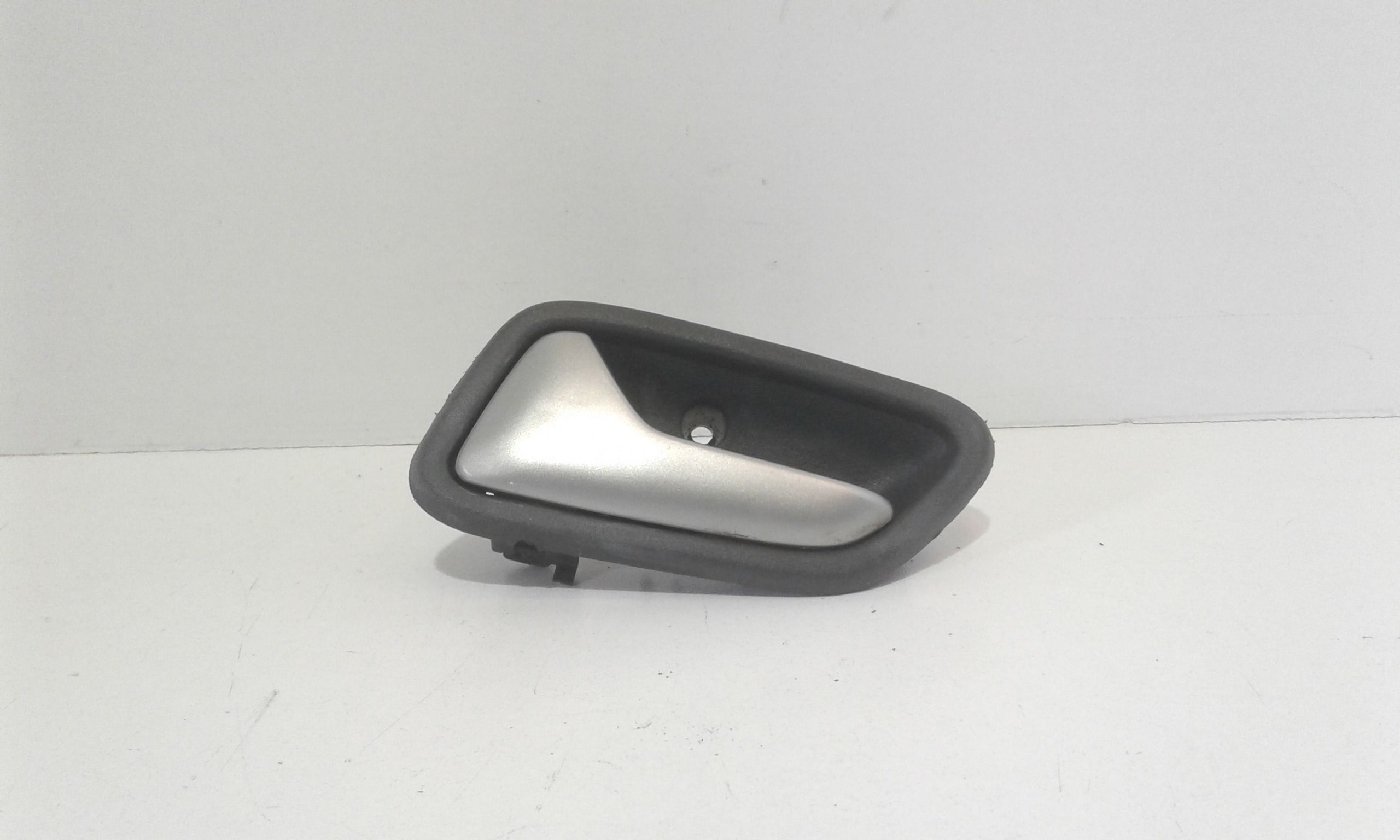 Maniglia interna Posteriore Sinistra SUZUKI Liana Berlina