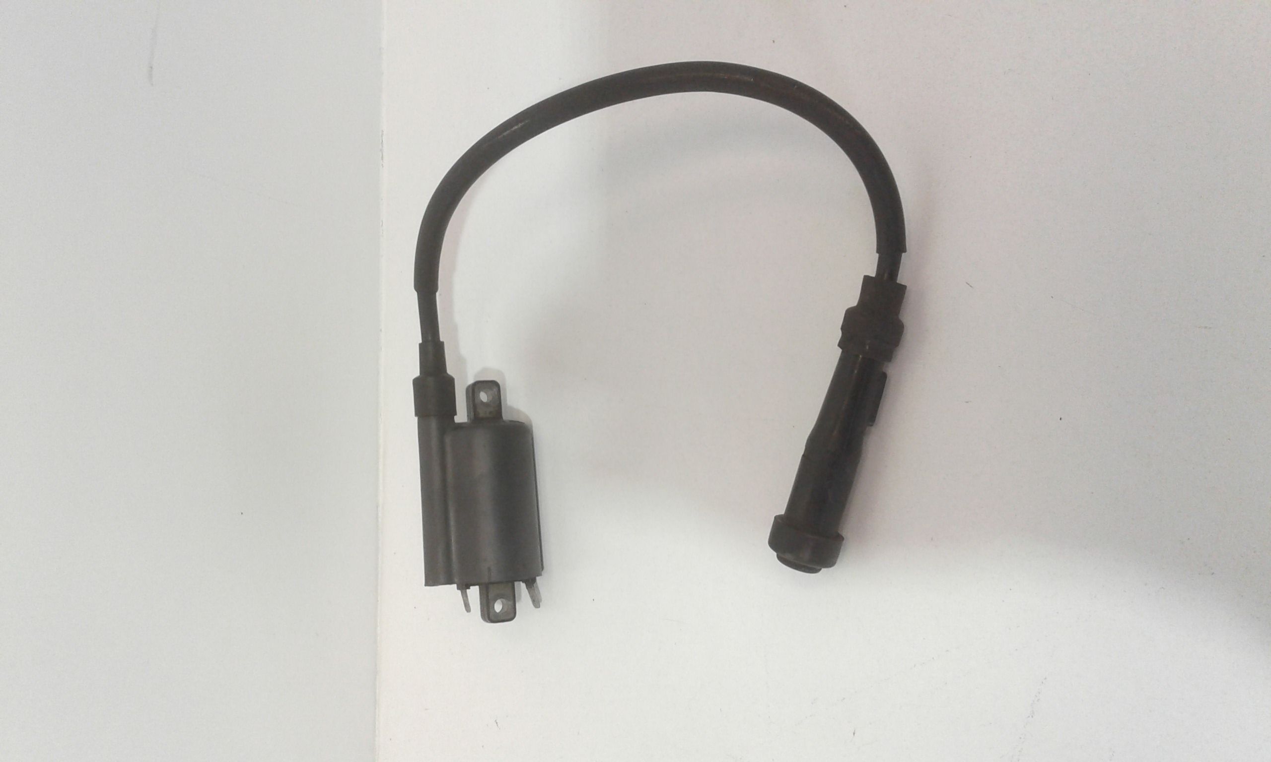 Bobina Aprilia Leonardo 150cc