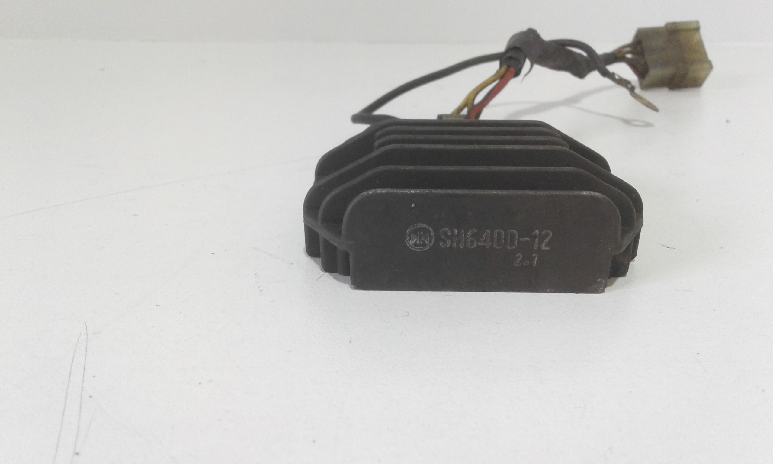 Regolatore tensione Aprilia Leonardo 150cc