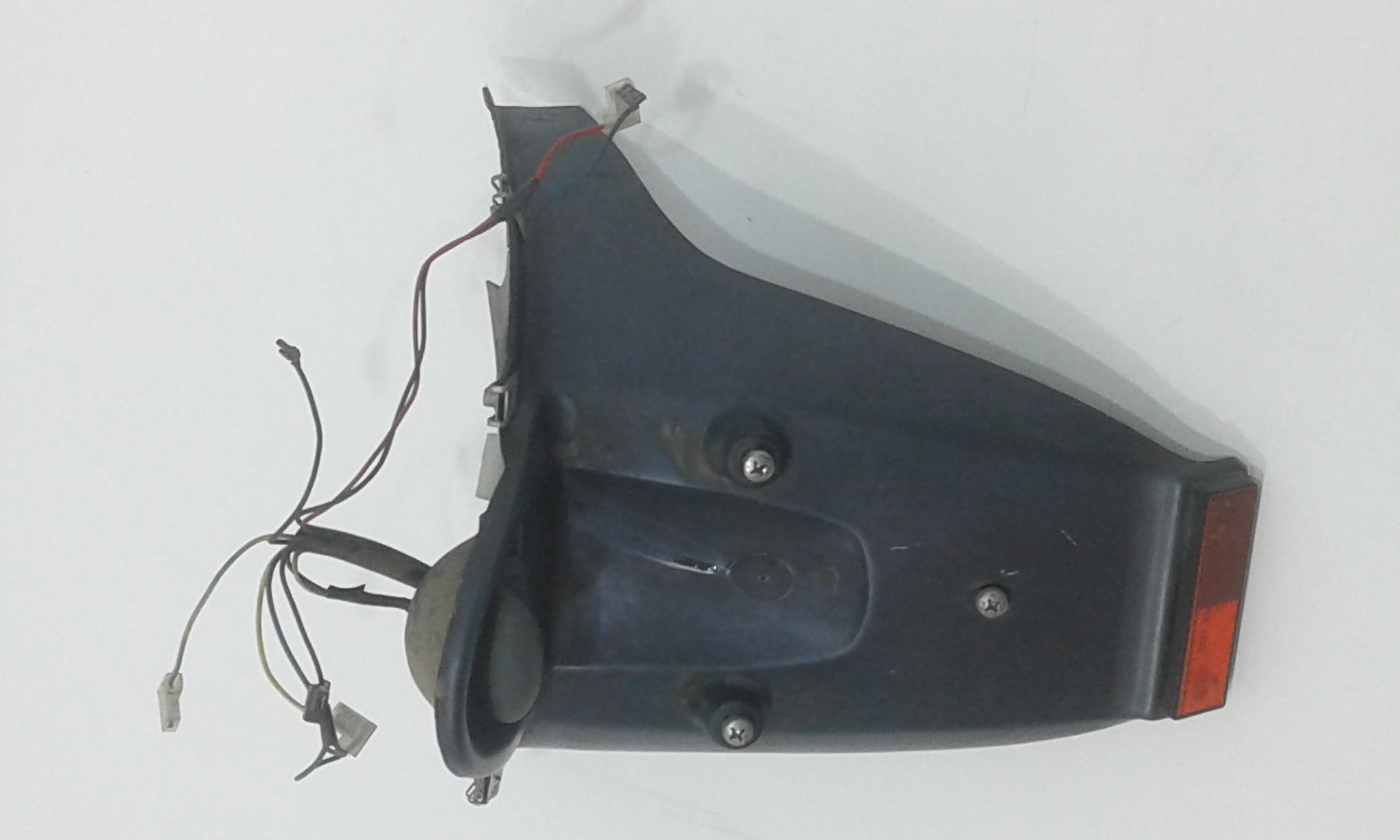 Parafango posteriore targa Aprilia Leonardo 125