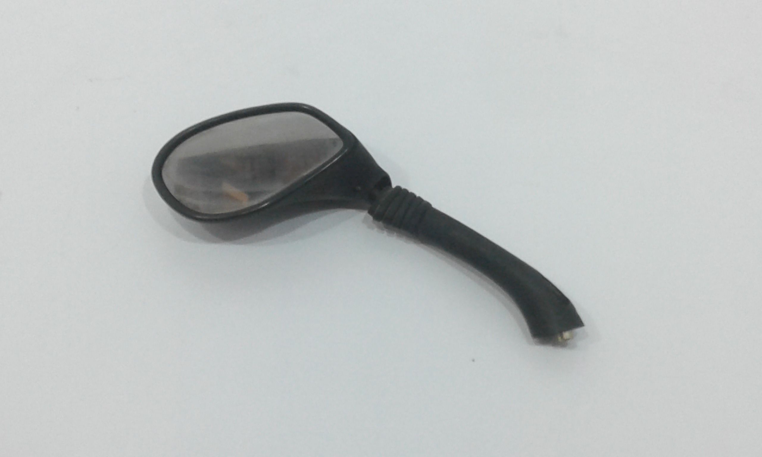 Specchietto SX Aprilia Leonardo 125