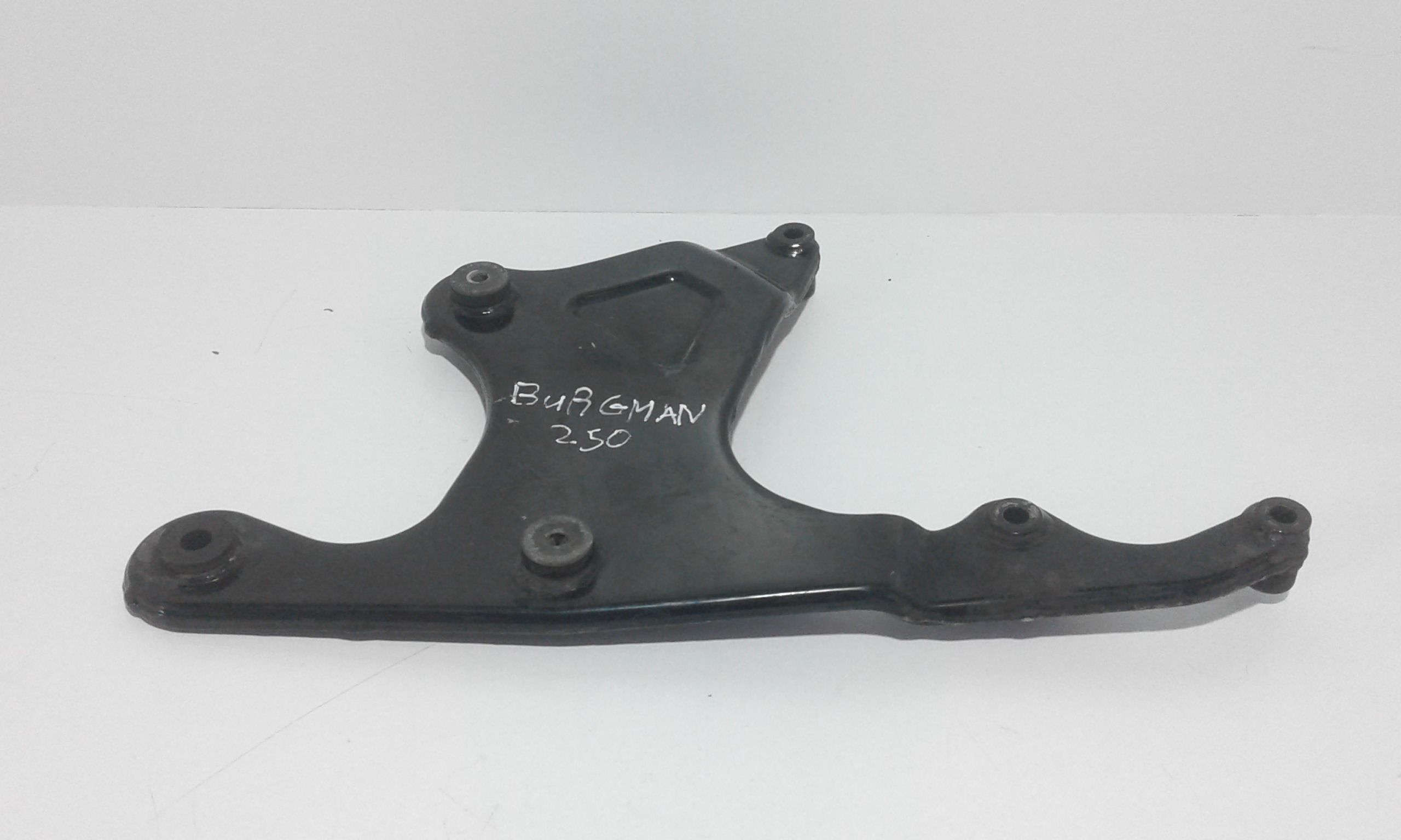 Staffa supporto marmitta SUZUKI Burgman 250