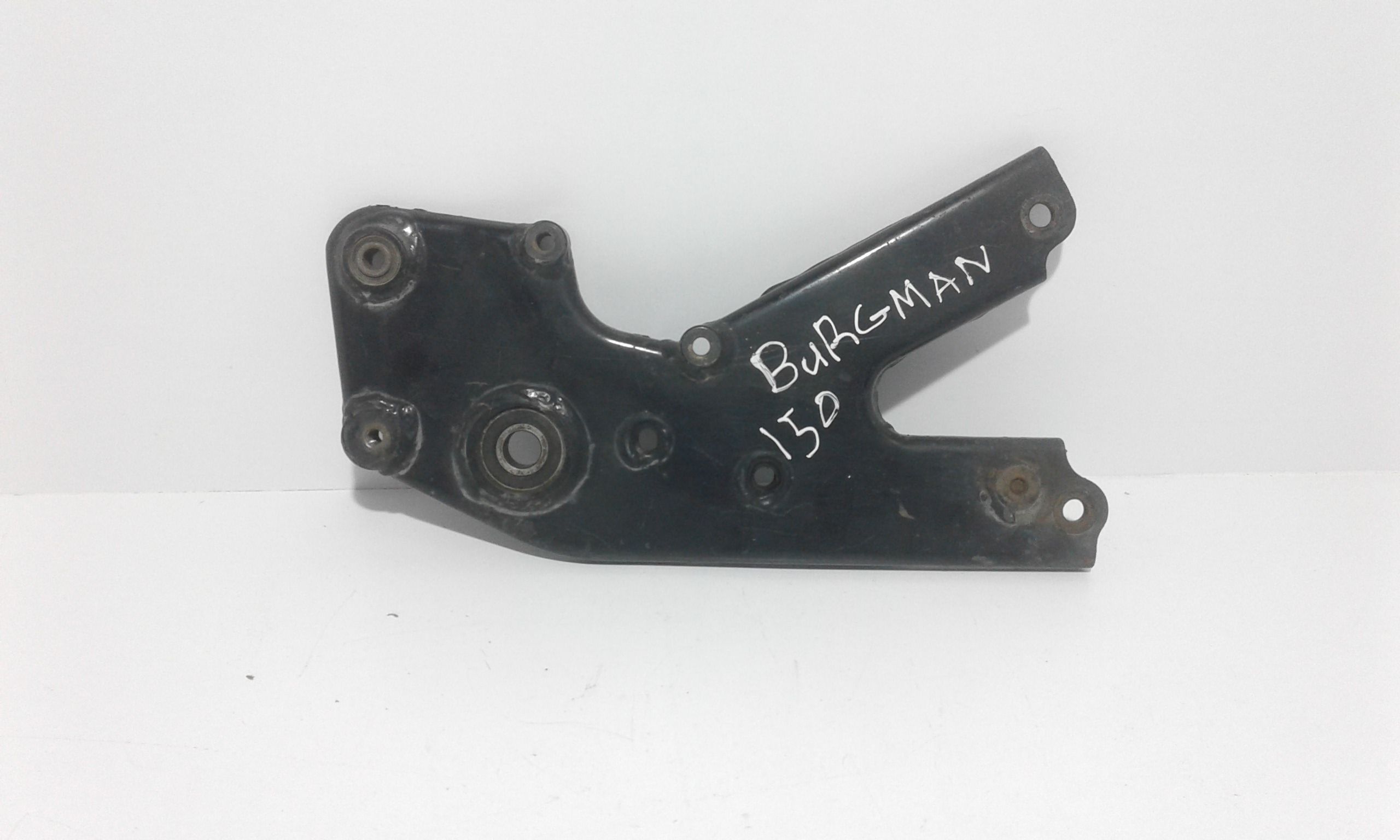 Staffa supporto marmitta SUZUKI Burgman 150cc