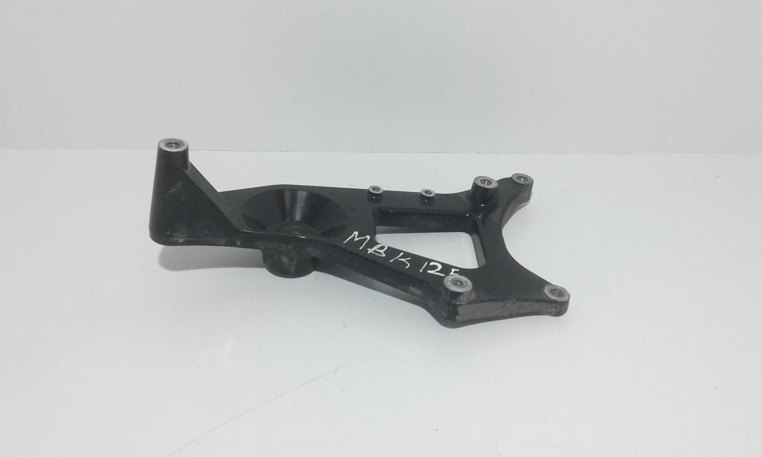 Staffa supporto marmitta MBK skyliner 125cc