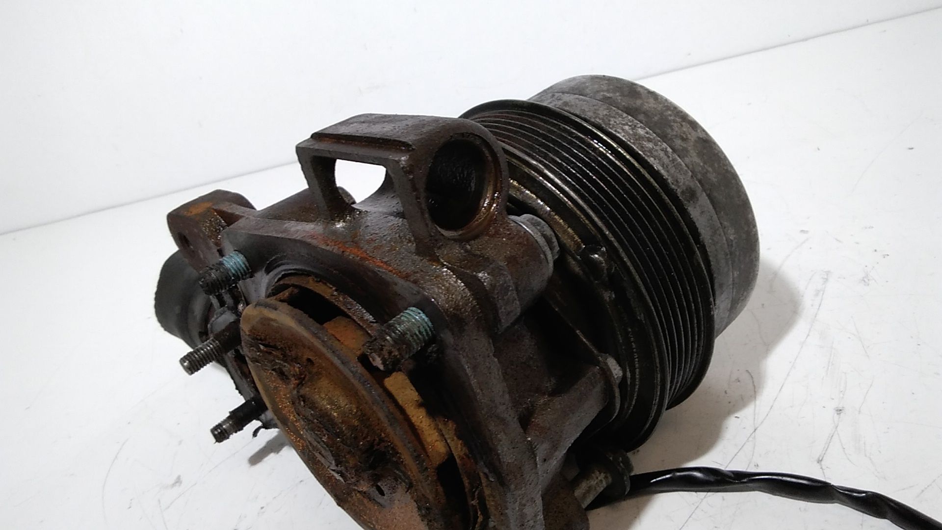 Supporto puleggia tendicinghia IVECO Daily 3 Serie