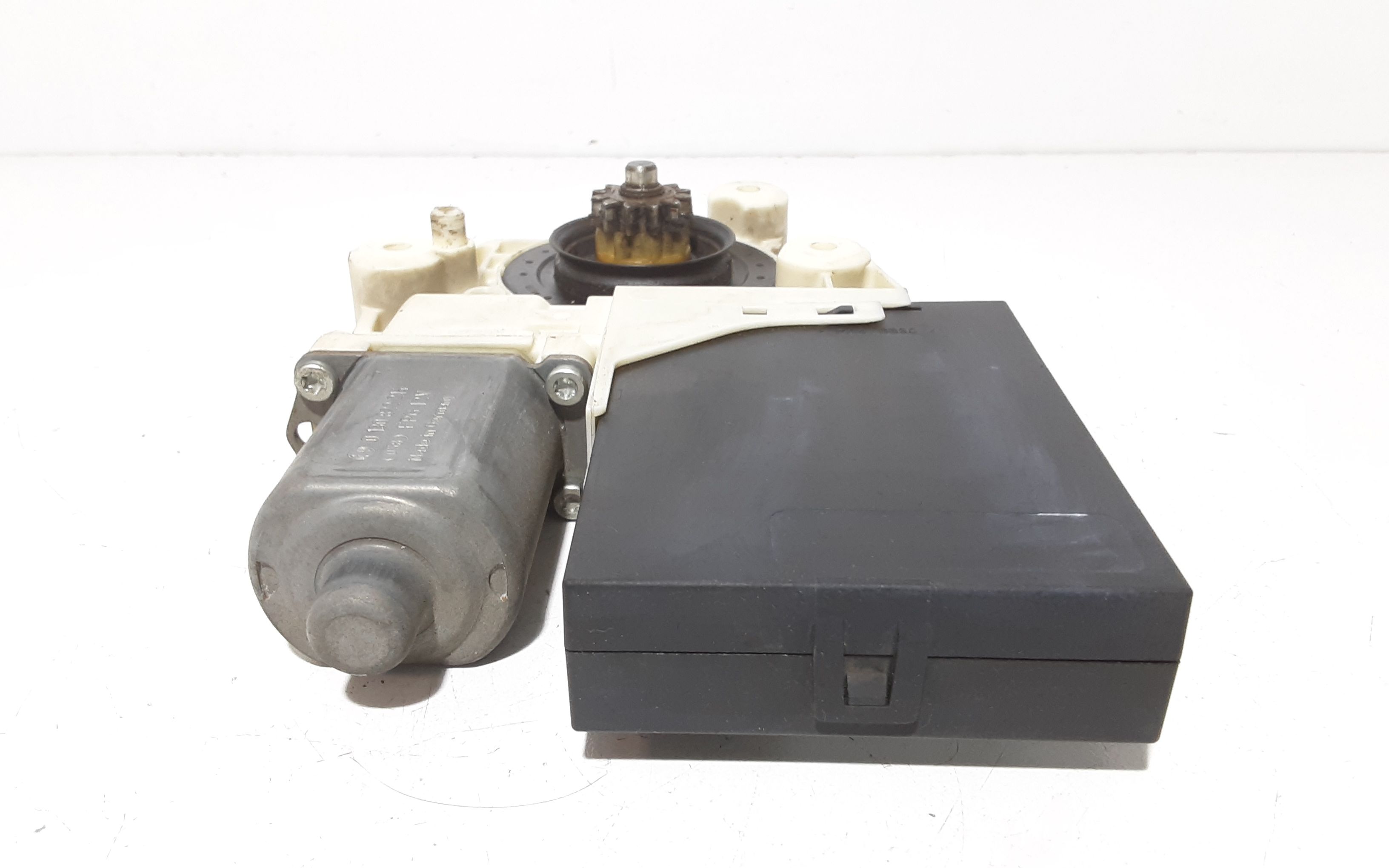 Motorino Alzavetro anteriore destra FORD Focus Berlina 3 Serie