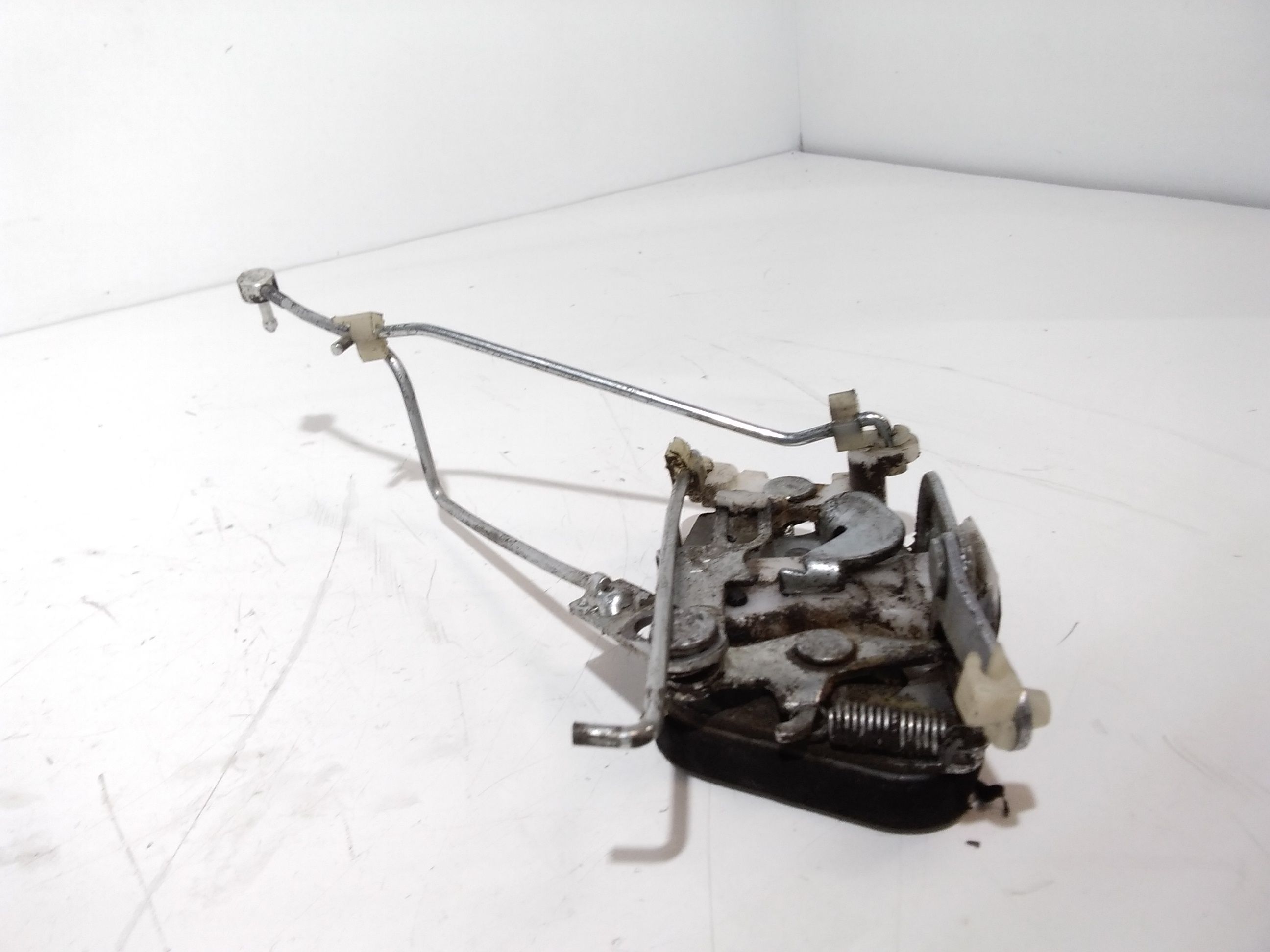 Serratura Anteriore Sinistra TATA Indica 1  Serie