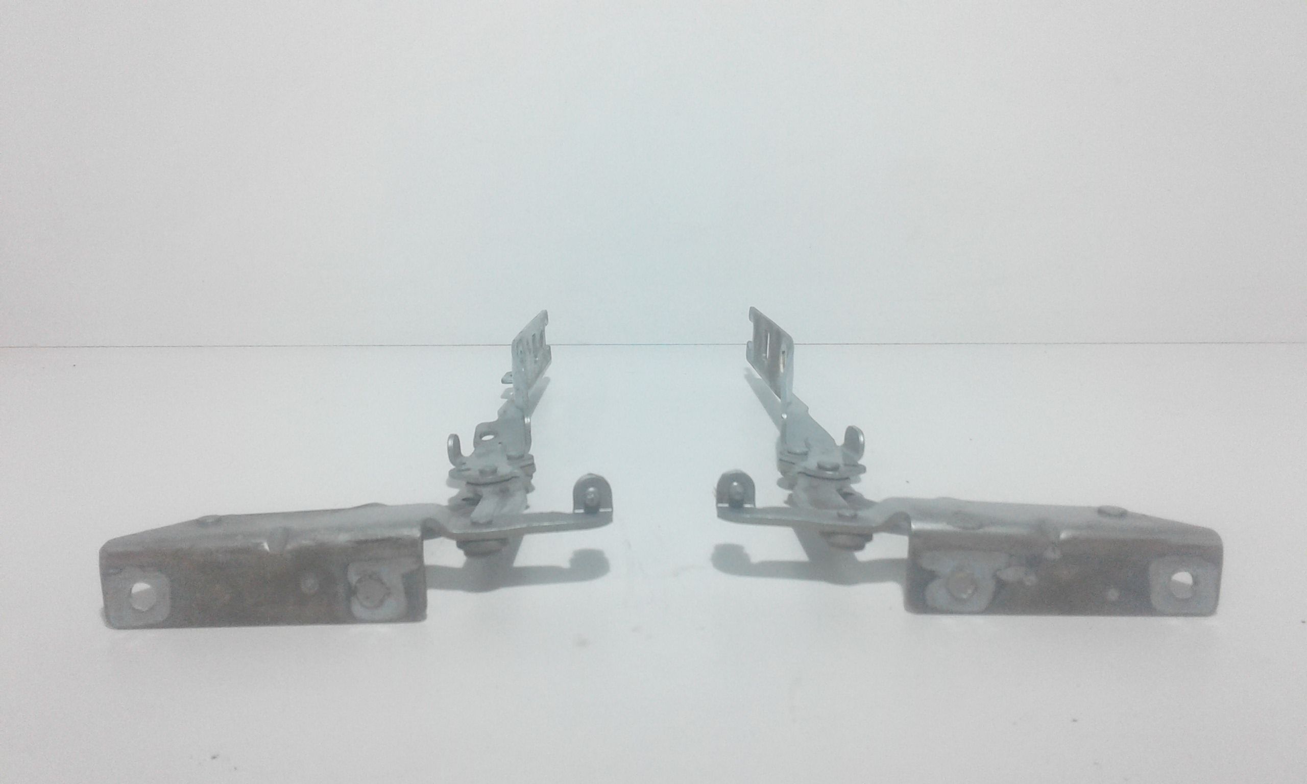 Cerniere cofano anteriore dx e sx VOLKSWAGEN Golf 5 Berlina