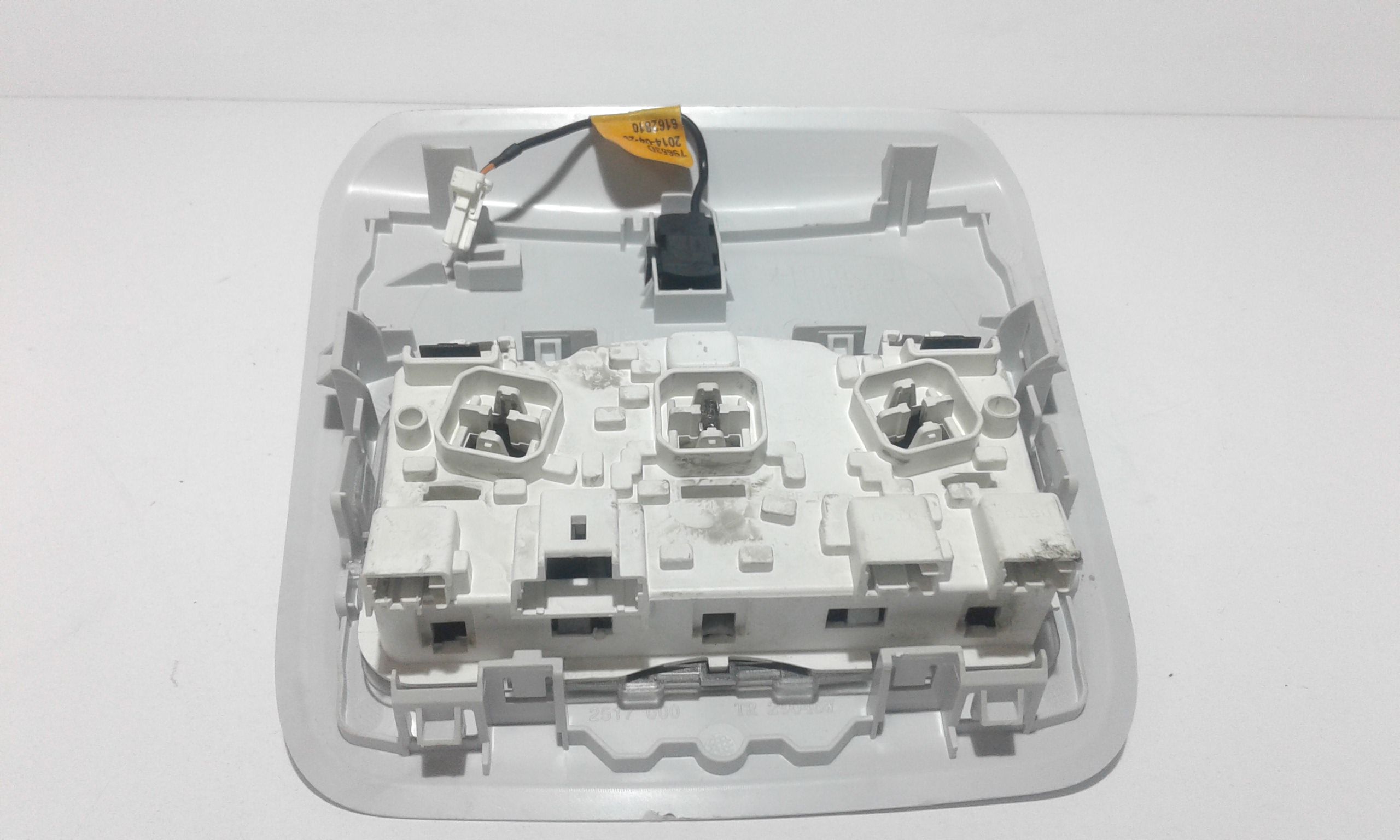 Luce di cortesia anteriore PEUGEOT 208 1 Serie