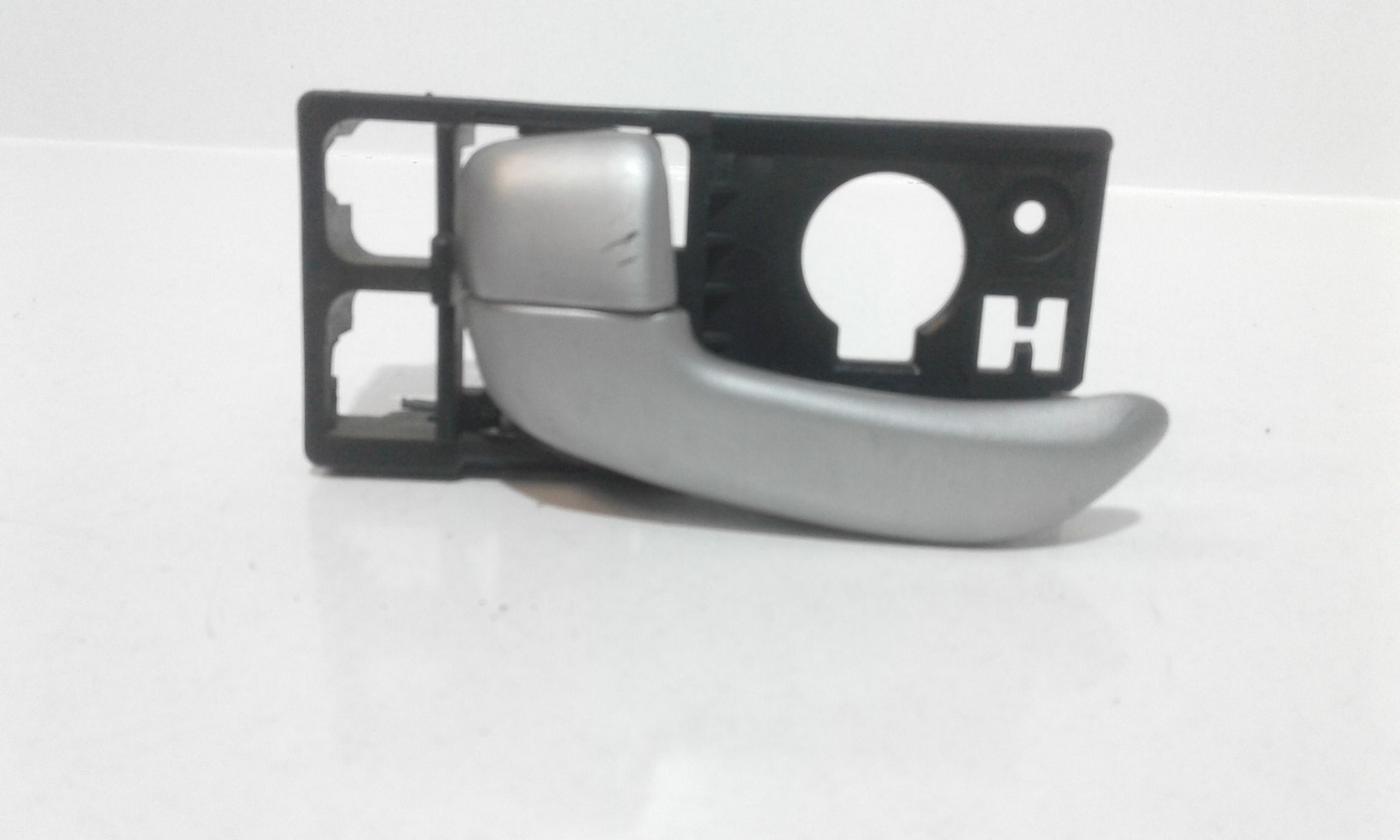 Maniglia interna anteriore Sinistra HYUNDAI i10 1 Serie
