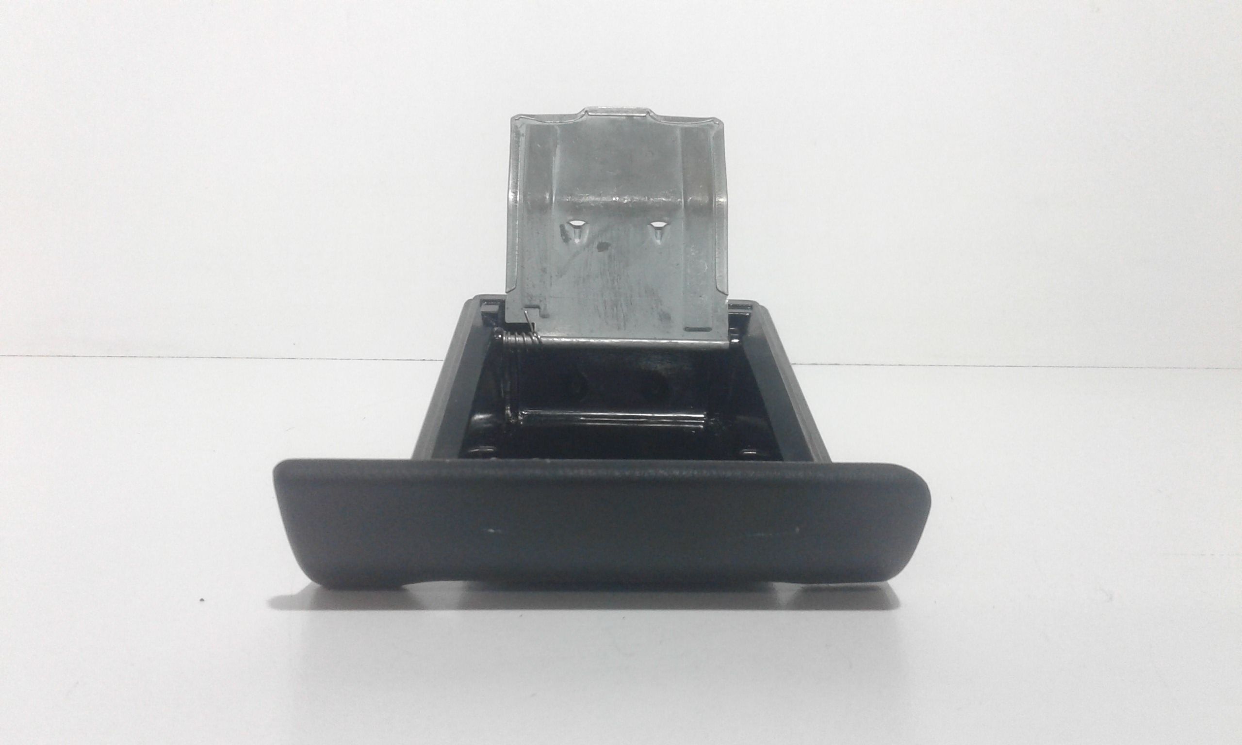 Posacenere NISSAN Micra 2 Serie