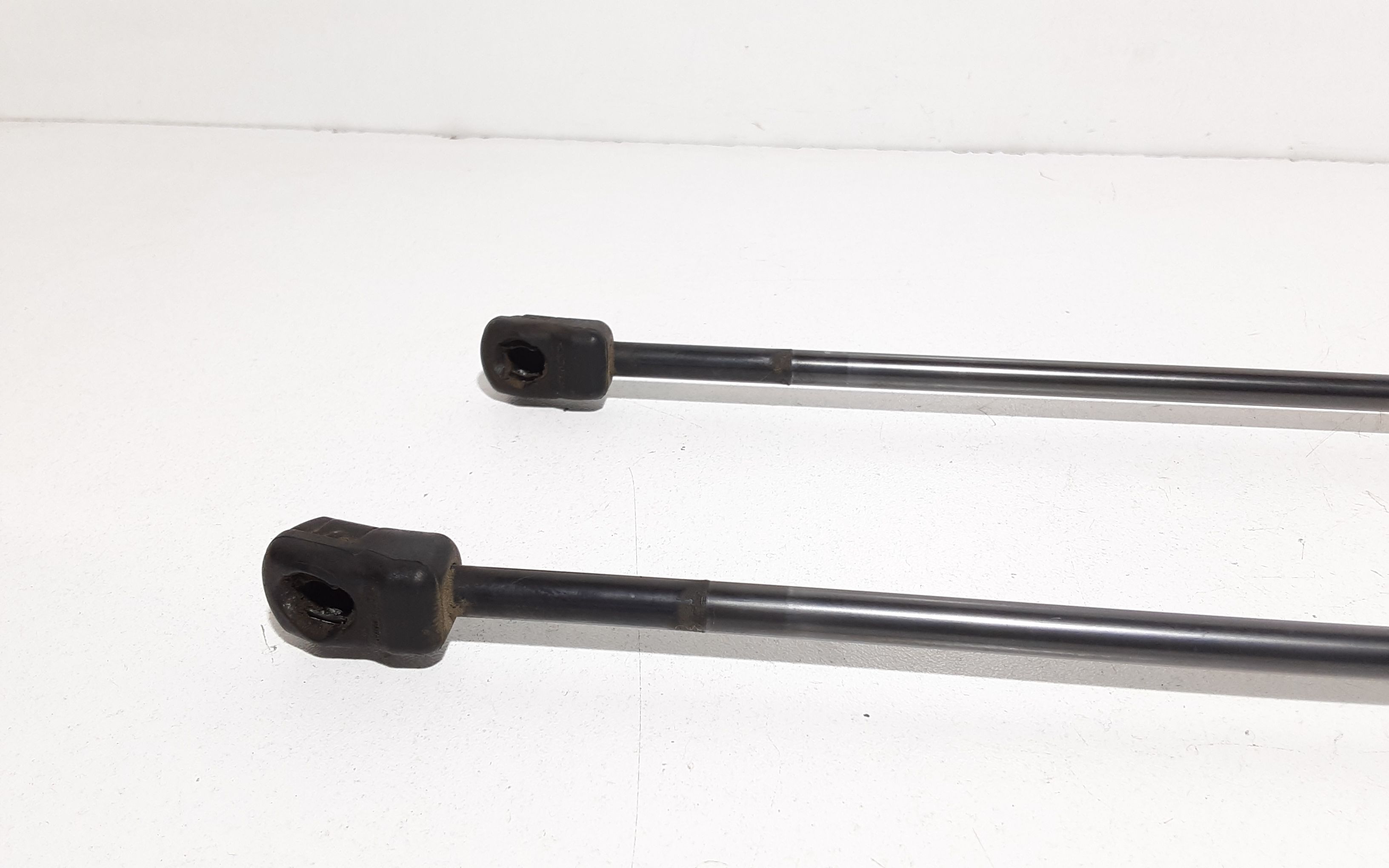 Pistoncini cofano Post. MERCEDES GLA Serie