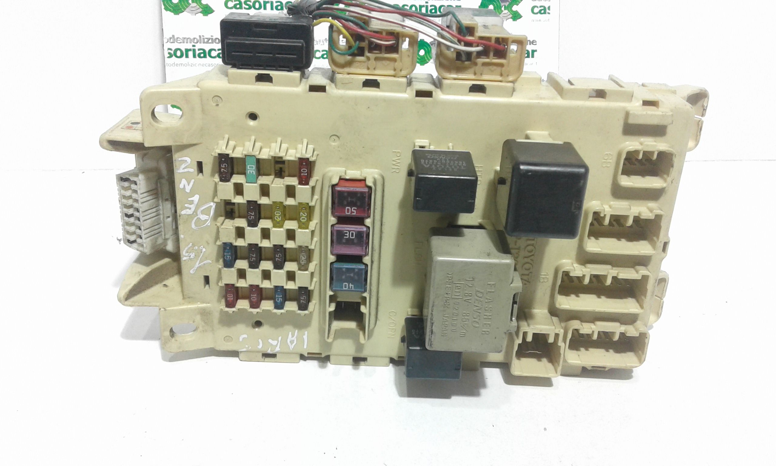 Centralina porta fusibili TOYOTA Yaris 1 Serie