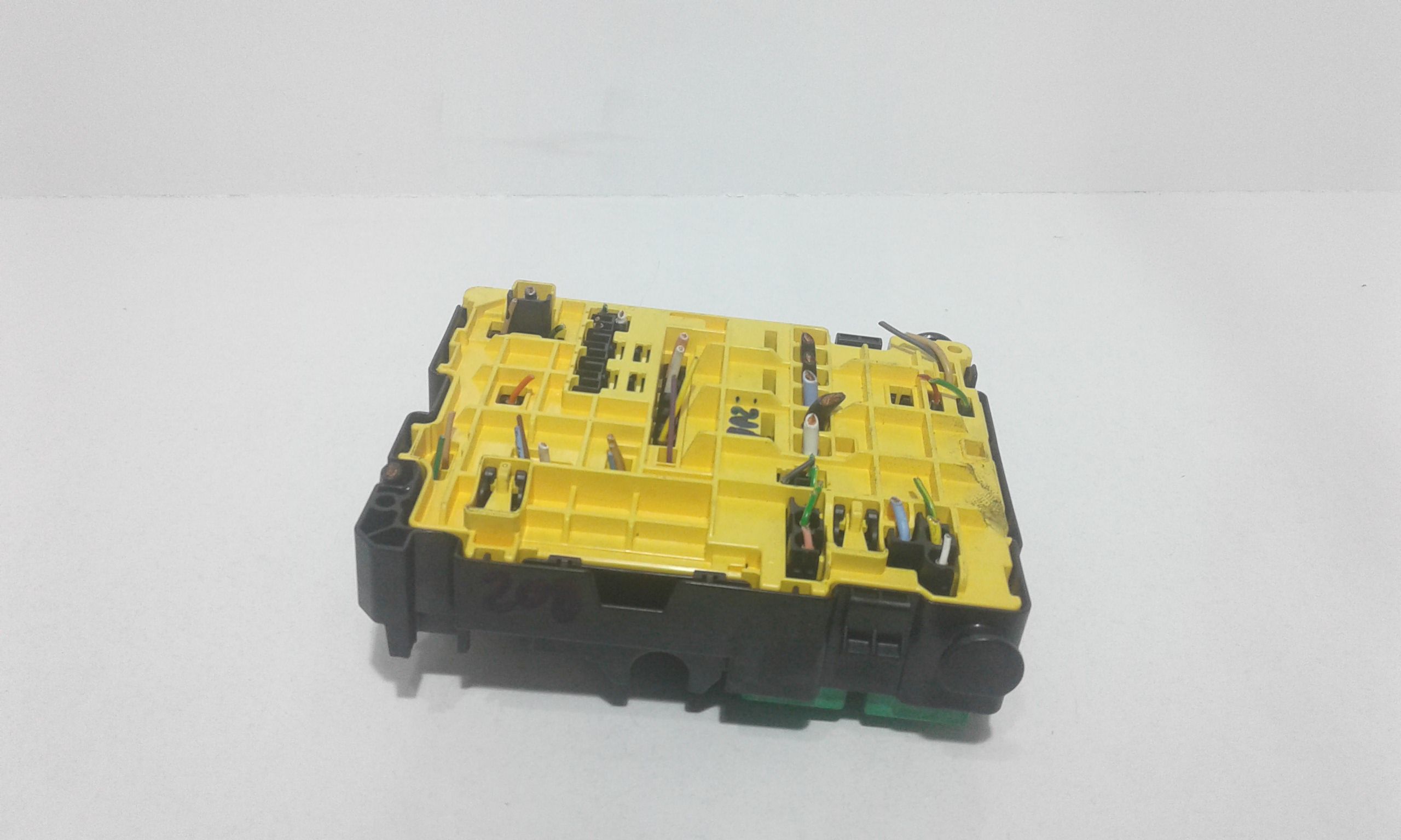 Centralina porta fusibili PEUGEOT 208 1 Serie