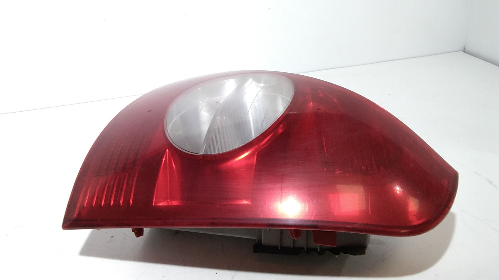 Stop fanale posteriore Destro Passeggero RENAULT Clio Serie (01>05)