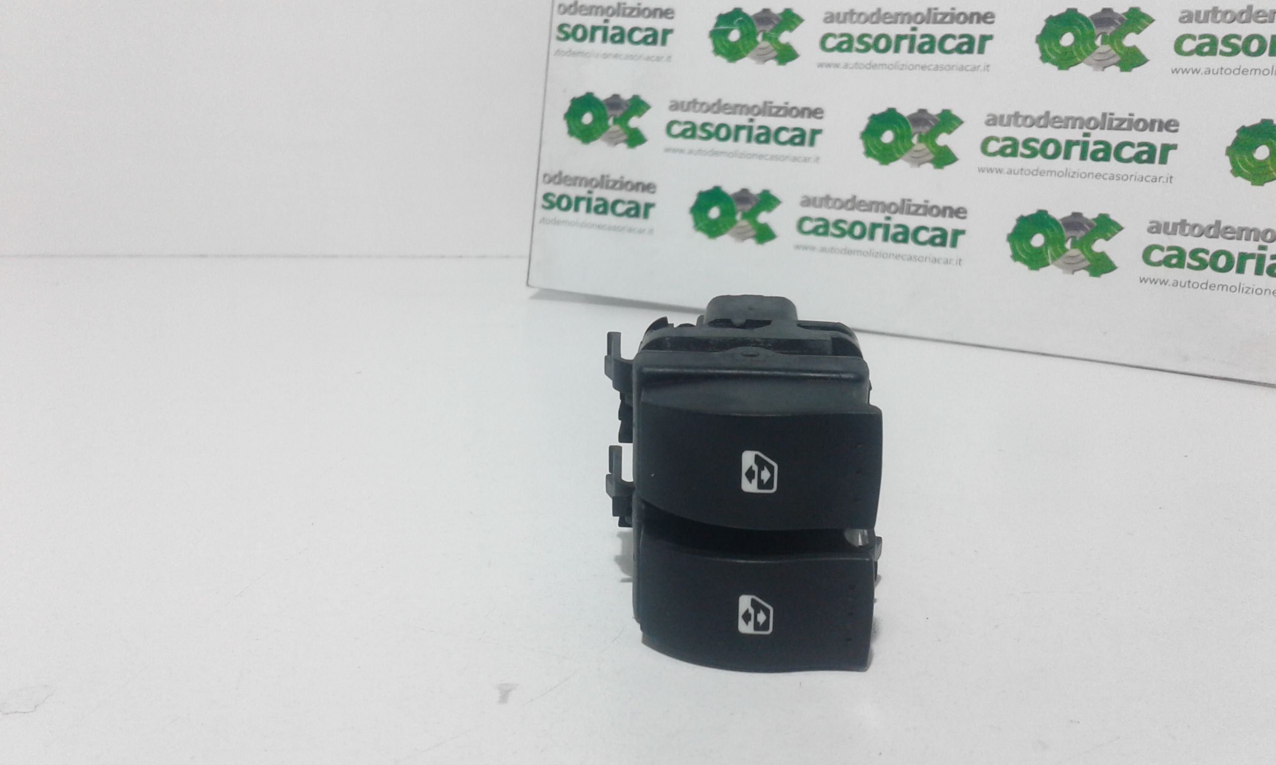 Pulsantiera Anteriore Sinistra Guida RENAULT Clio 4