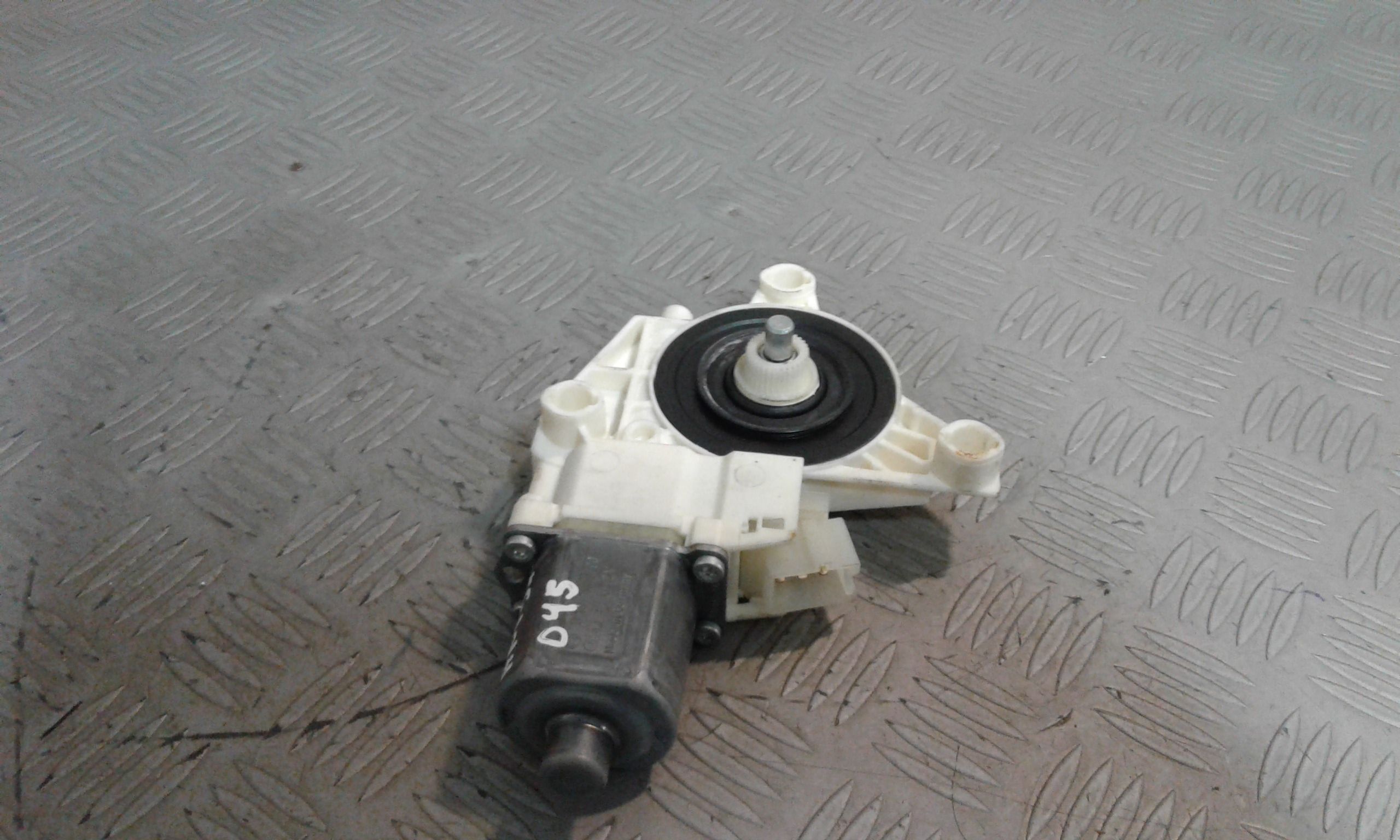 Motorino Alzavetro anteriore Sinistro MERCEDES GLA Serie