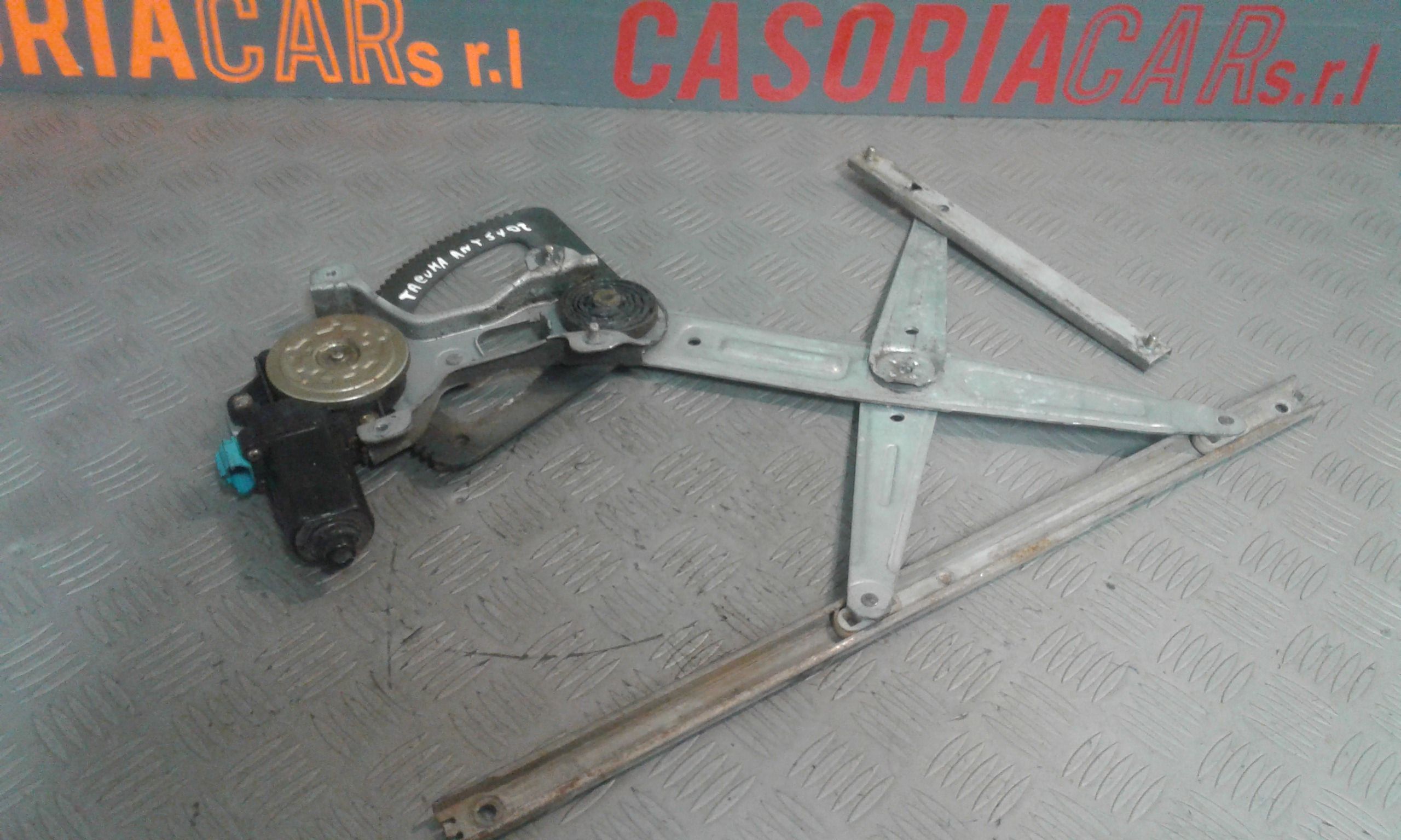 Cremagliera anteriore sinistra Guida DAEWOO Tacuma Serie
