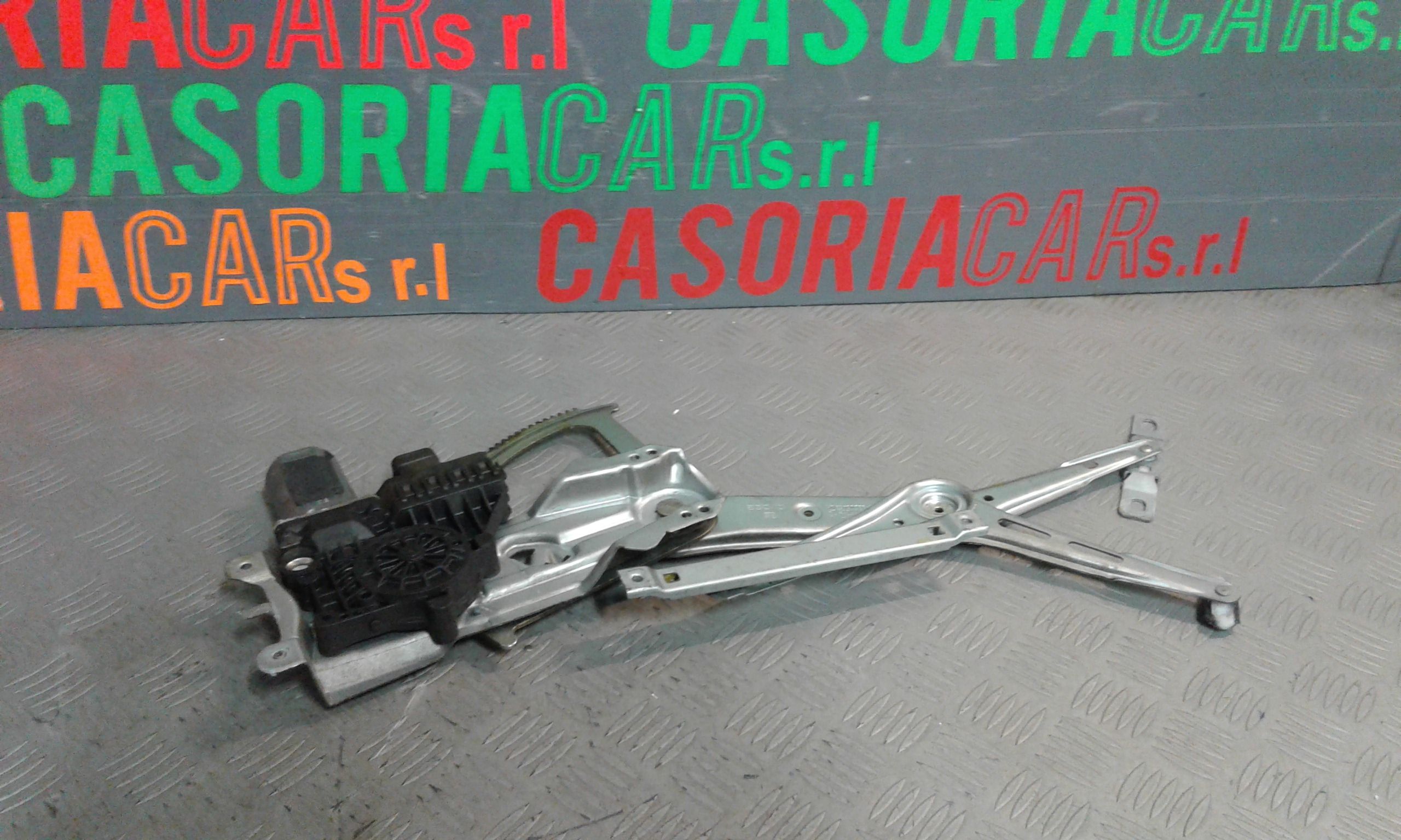 Cremagliera anteriore sinistra Guida OPEL Astra H S. Wagon