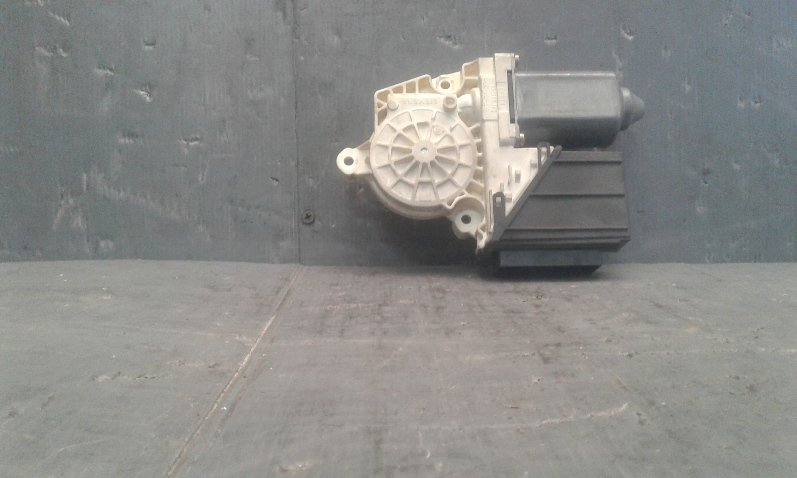 Motorino Alzavetro anteriore destra SEAT Ibiza 5 Serie