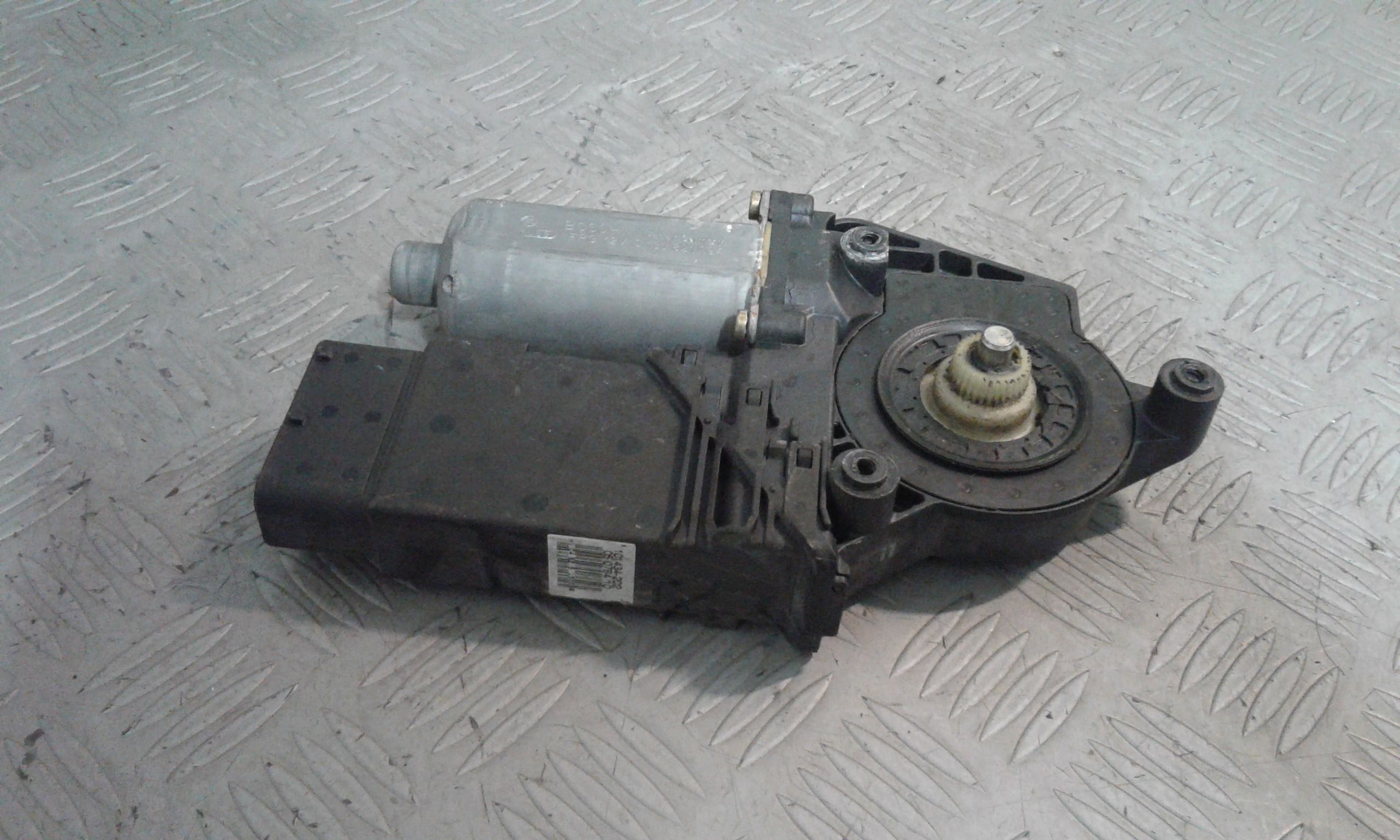 Motorino Alzavetro anteriore destra VOLKSWAGEN Passat Variant 2 Serie