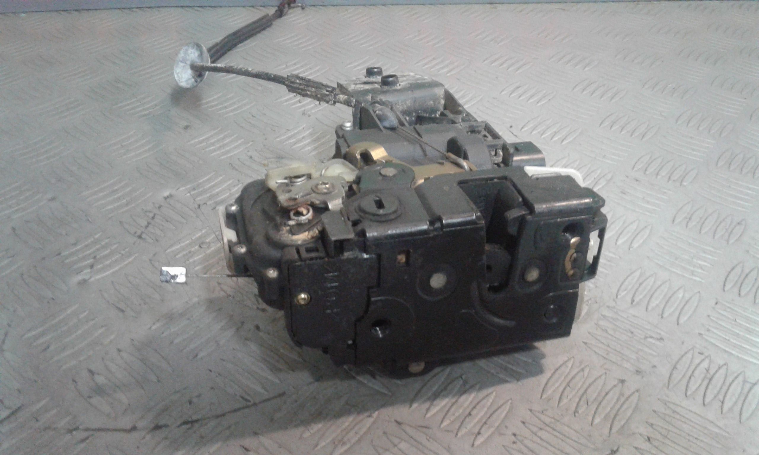 Serratura Posteriore Sinistra VOLKSWAGEN Passat Berlina 3 Serie