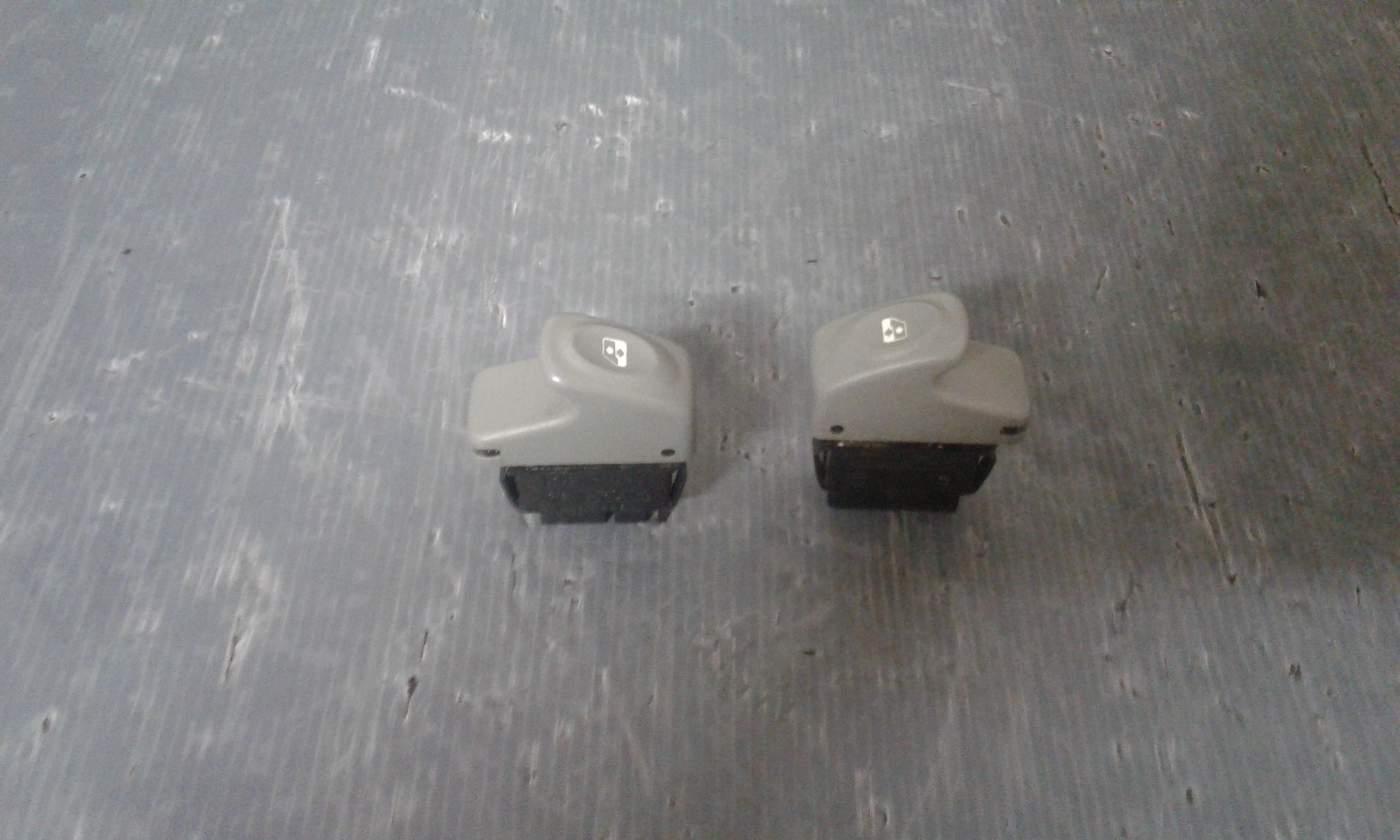 Pulsantiera Anteriore Sinistra Guida RENAULT Twingo 3 Serie