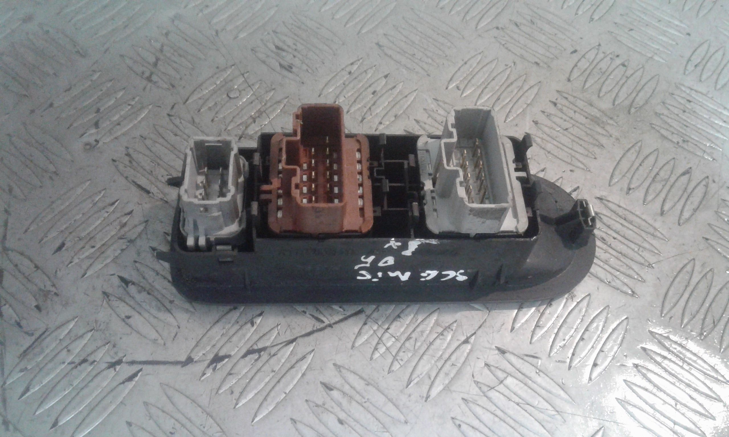 Pulsantiera Anteriore Sinistra Guida RENAULT Scenic 3 Serie