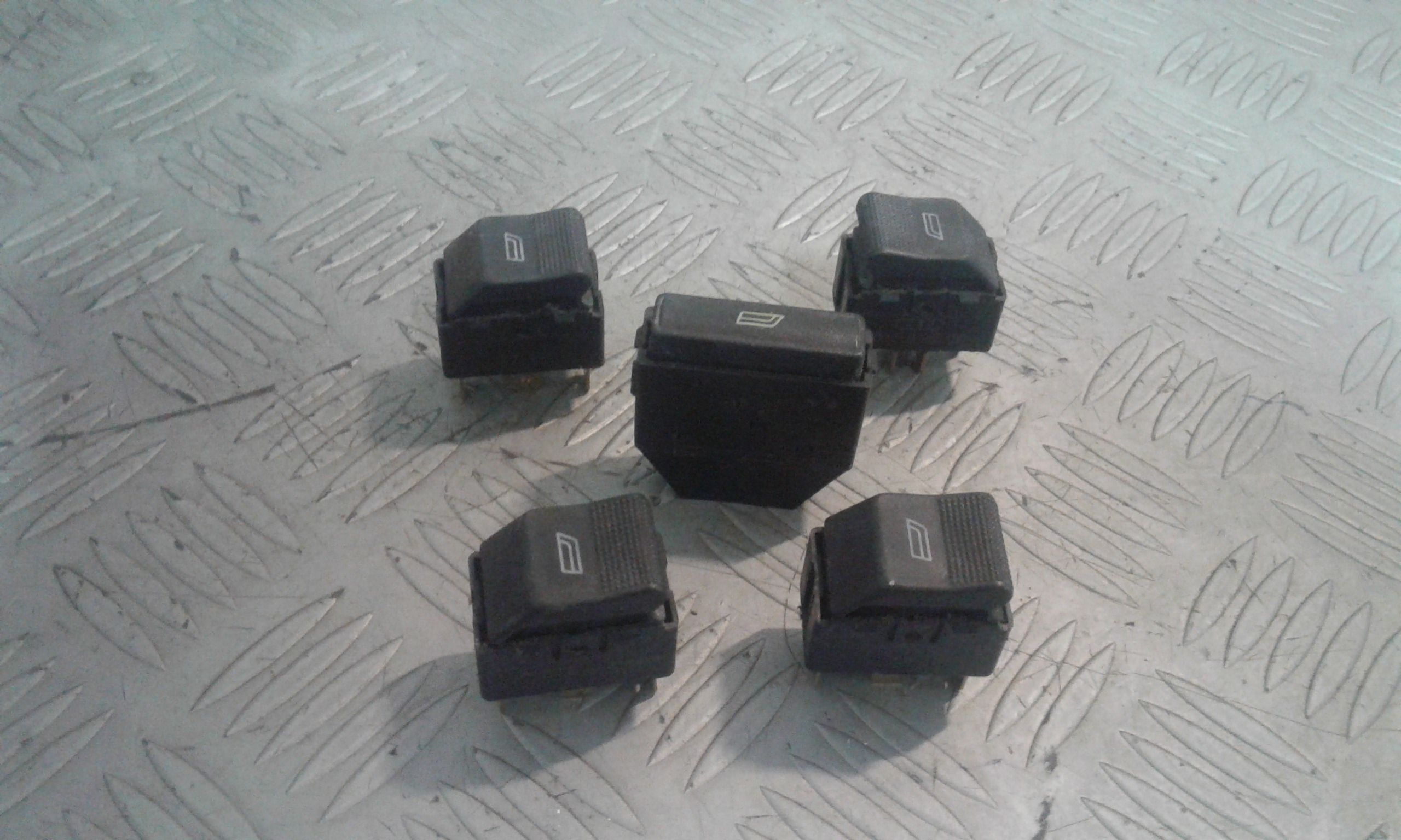 Pulsantiera Anteriore Sinistra Guida AUDI A4 Berlina 1 Serie