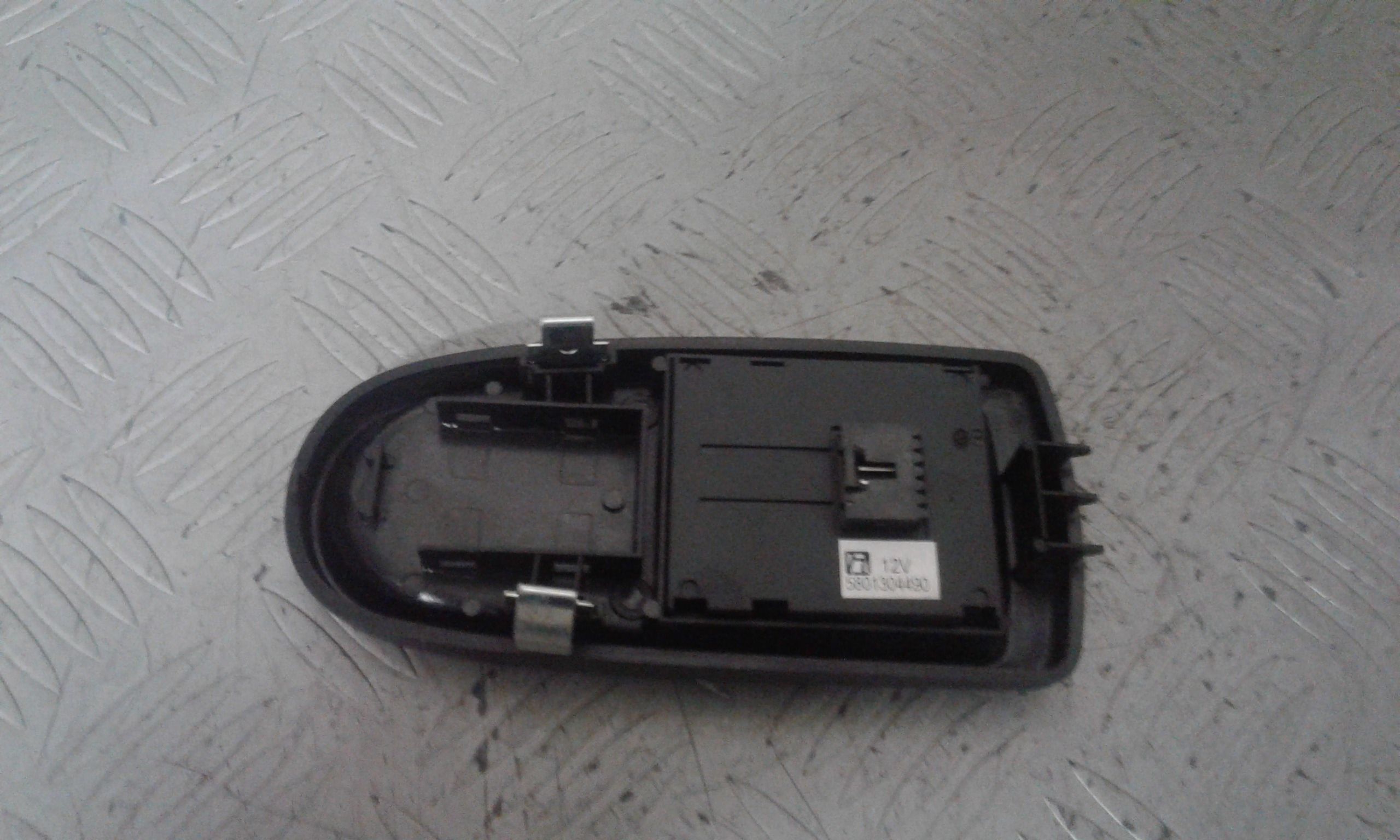 Pulsantiera Anteriore Sinistra Guida IVECO Daily 4 Serie