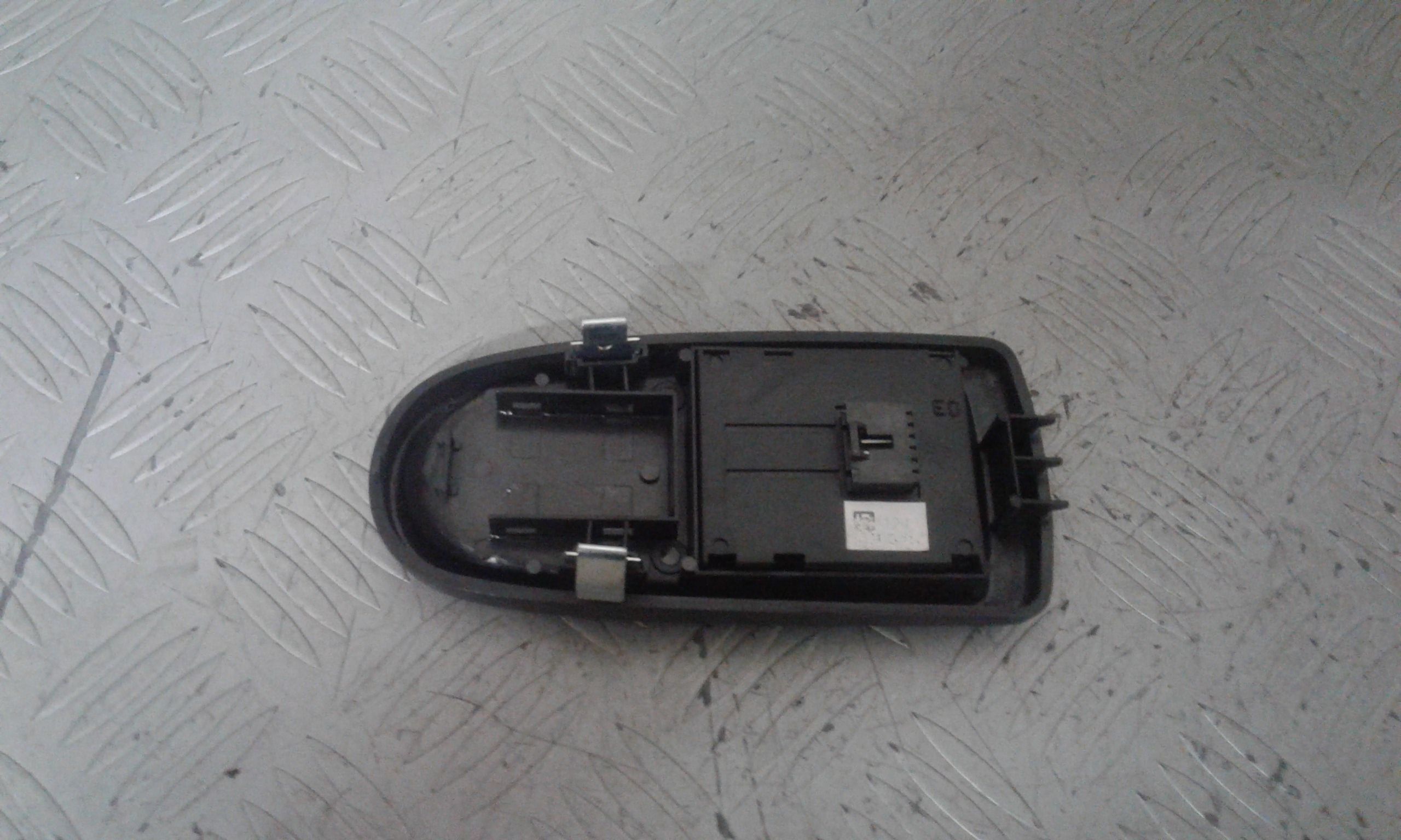 Pulsantiera Anteriore Sinistra Guida IVECO Daily 4 Serie