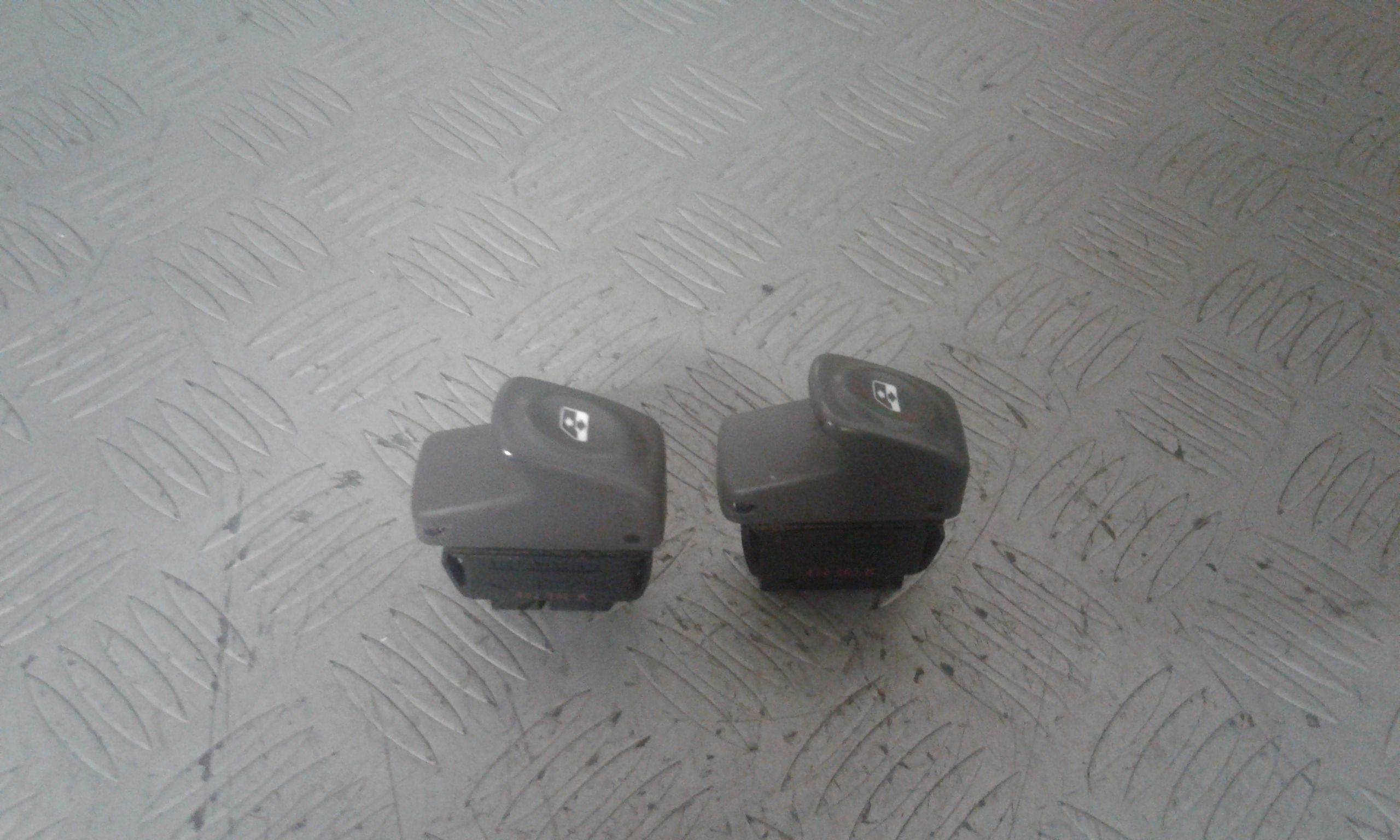 Pulsantiera Anteriore Sinistra Guida RENAULT Scenic 2 Serie