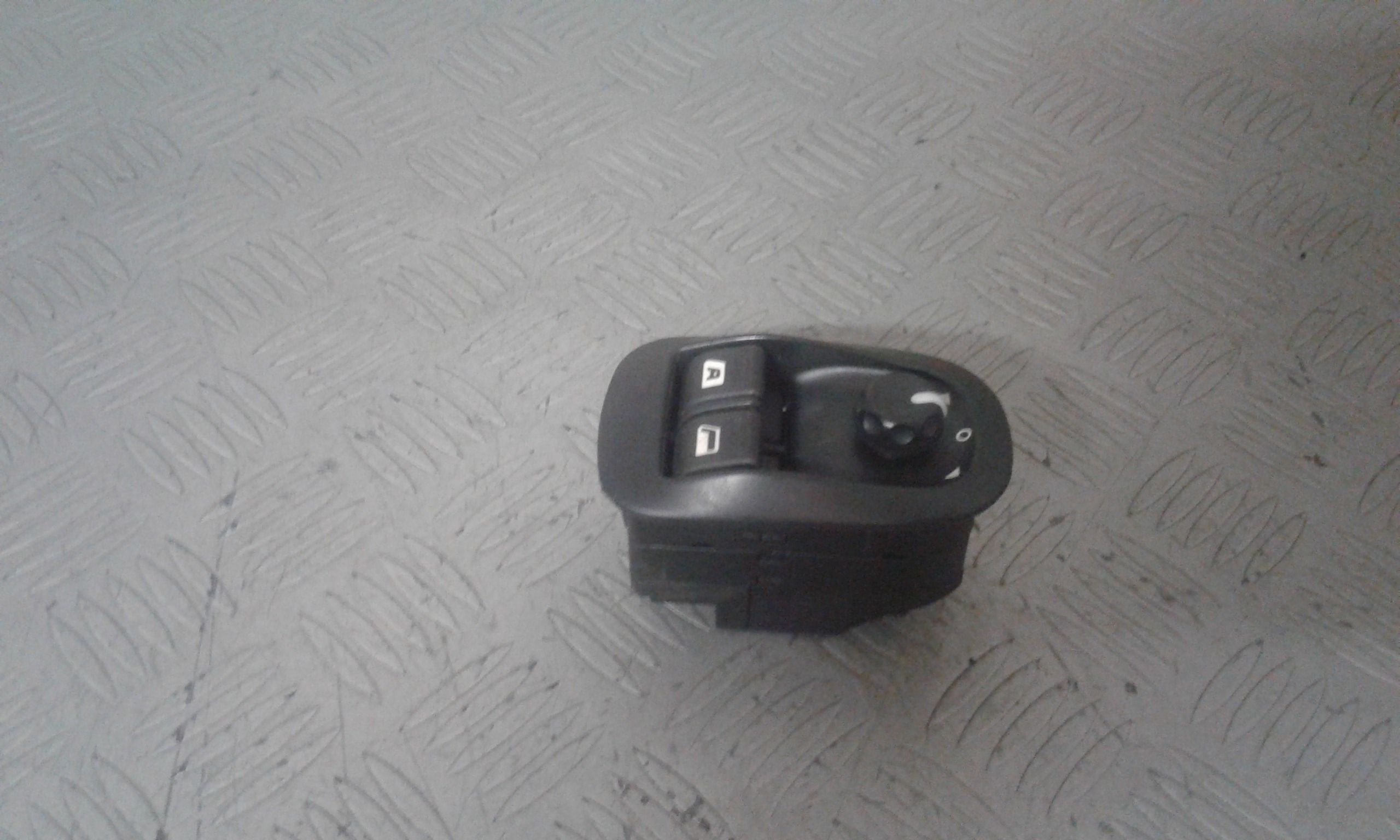 Pulsantiera Anteriore Sinistra Guida FIAT Scudo 2 Serie