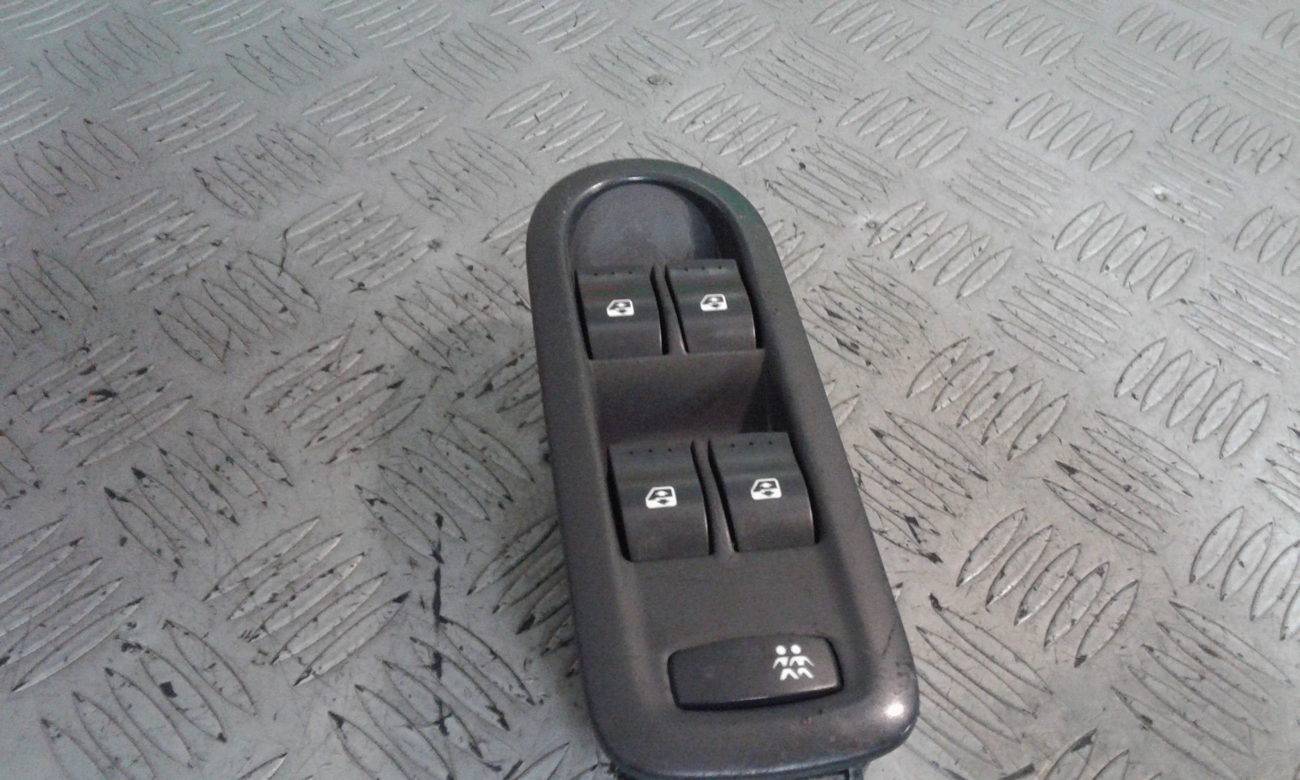 Pulsantiera Anteriore Sinistra Guida RENAULT Scenic 3 Serie