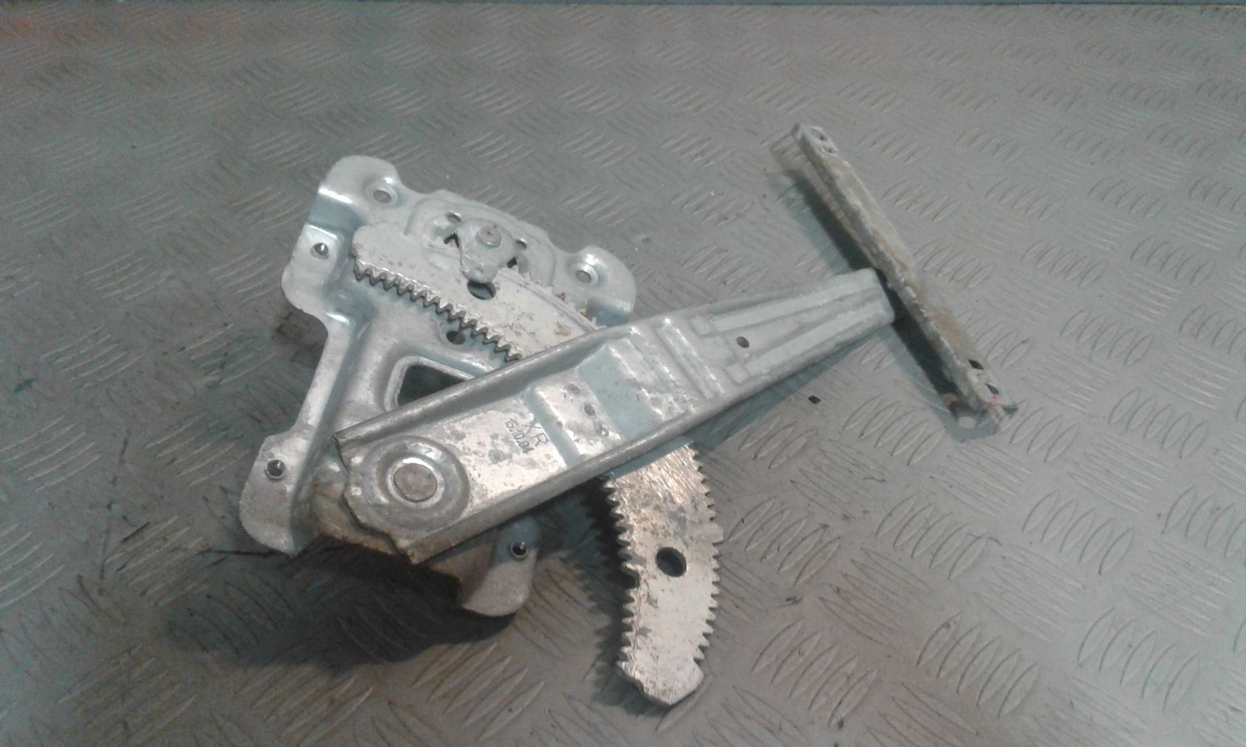 Cremagliera posteriore destra passeggero NISSAN Micra 4 Serie