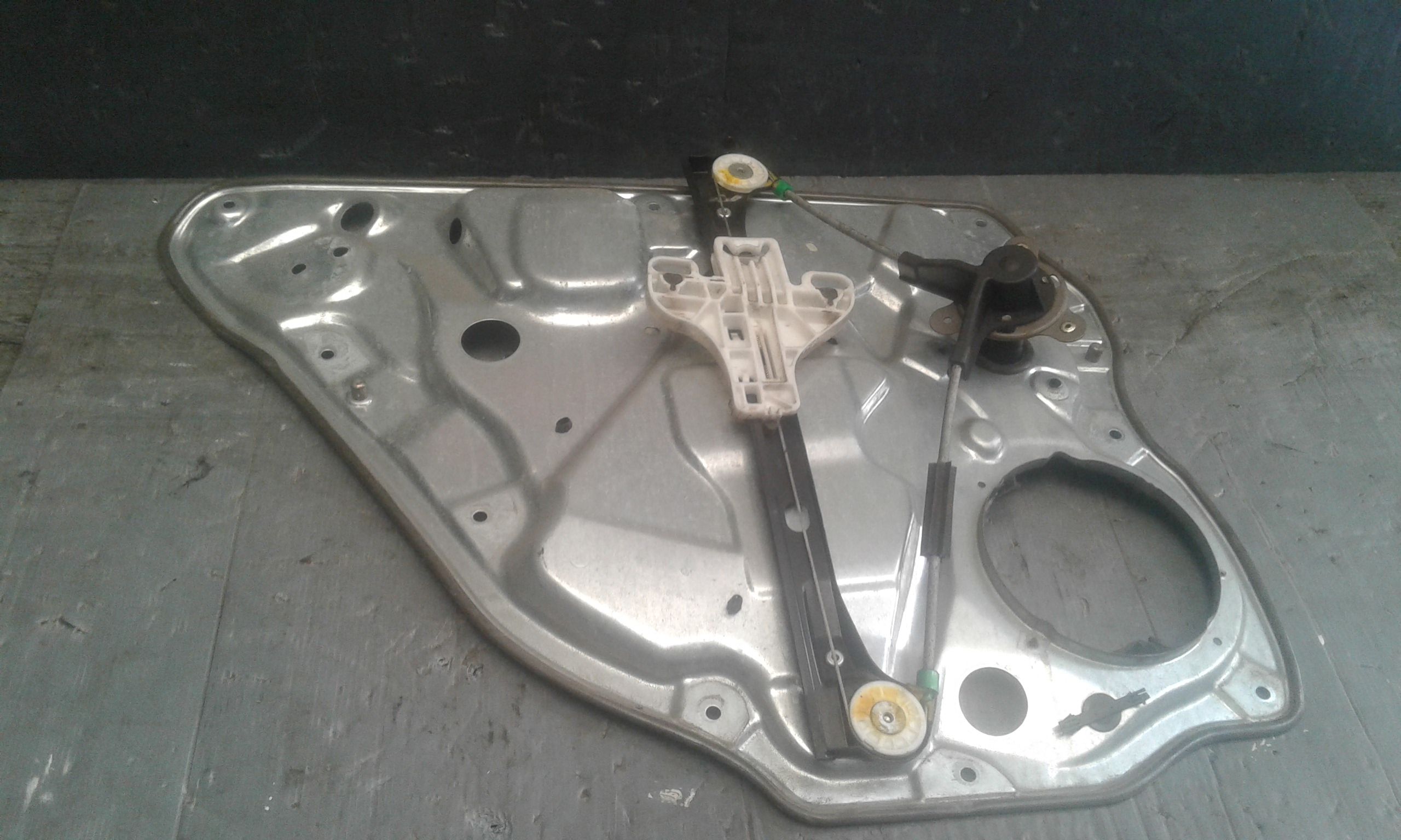 Cremagliera posteriore destra passeggero VOLKSWAGEN Polo 4 Serie