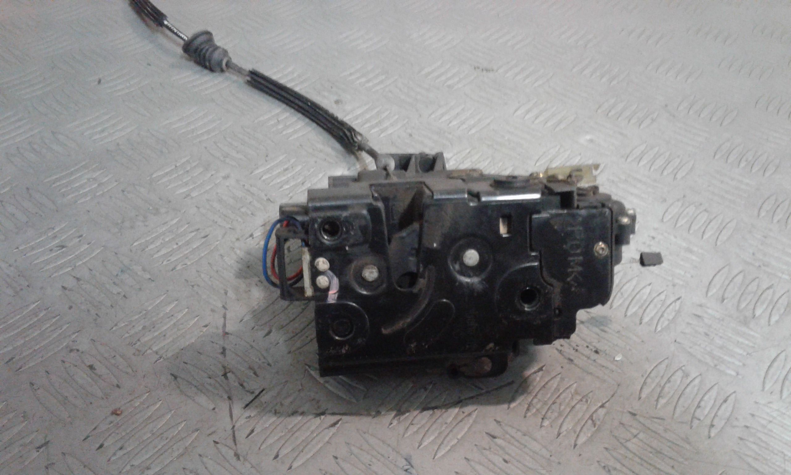 Serratura Posteriore destra VOLKSWAGEN Golf 4 Berlina