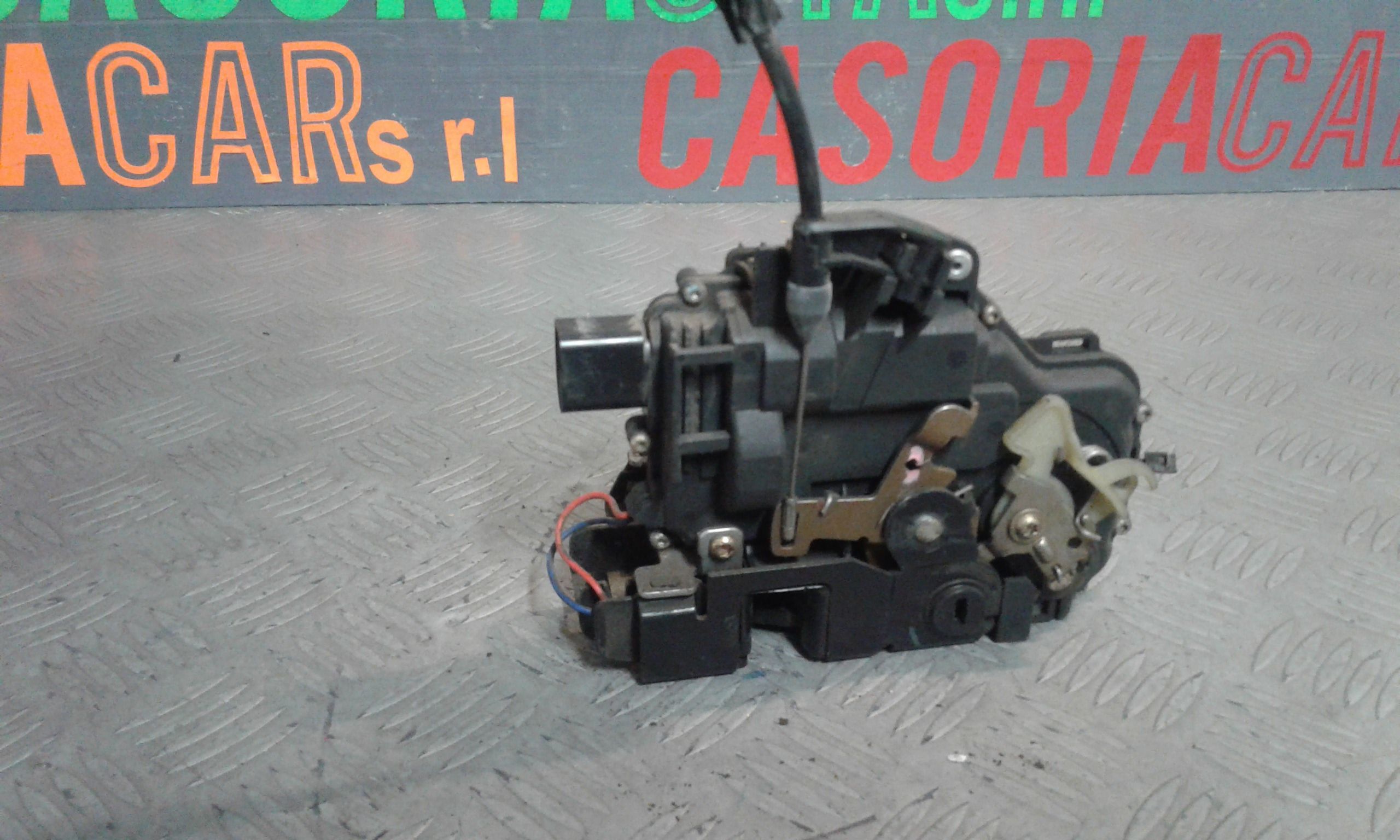 Serratura Posteriore destra VOLKSWAGEN Golf 4 Berlina