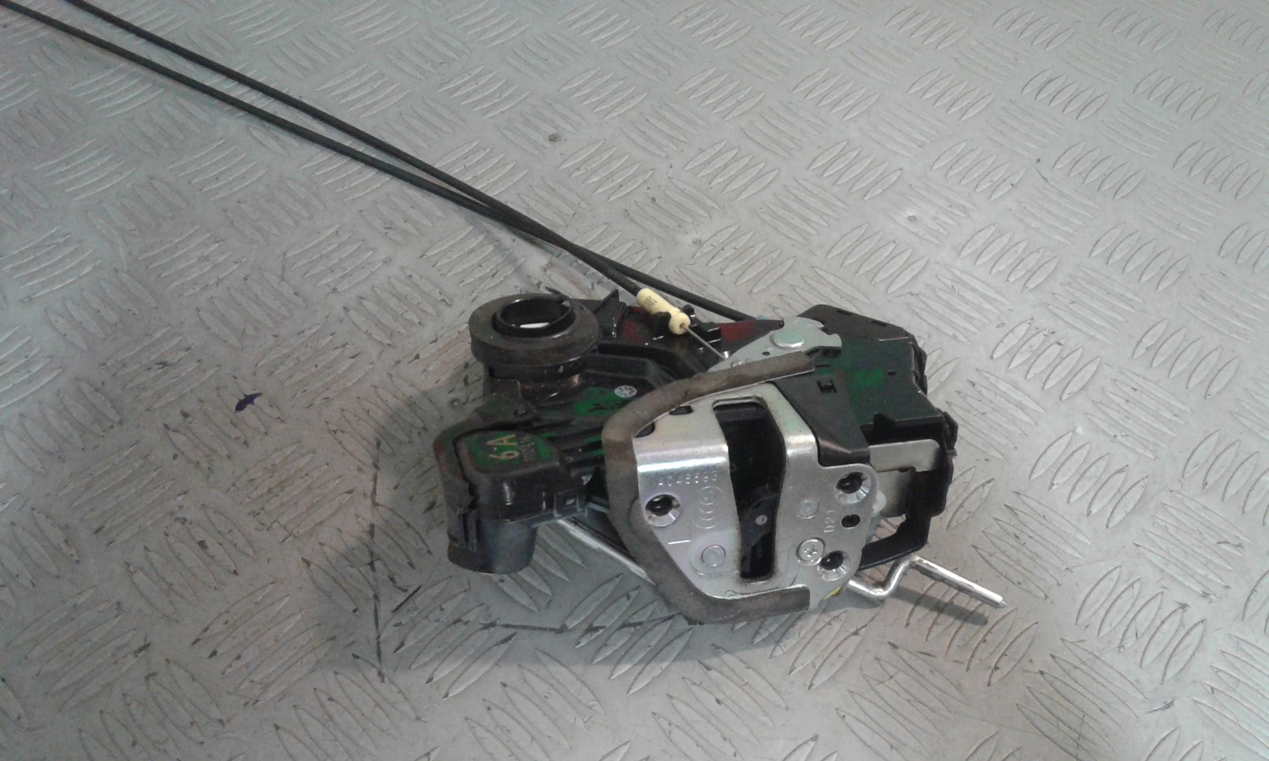 Serratura Anteriore Sinistra TOYOTA IQ 1 Serie