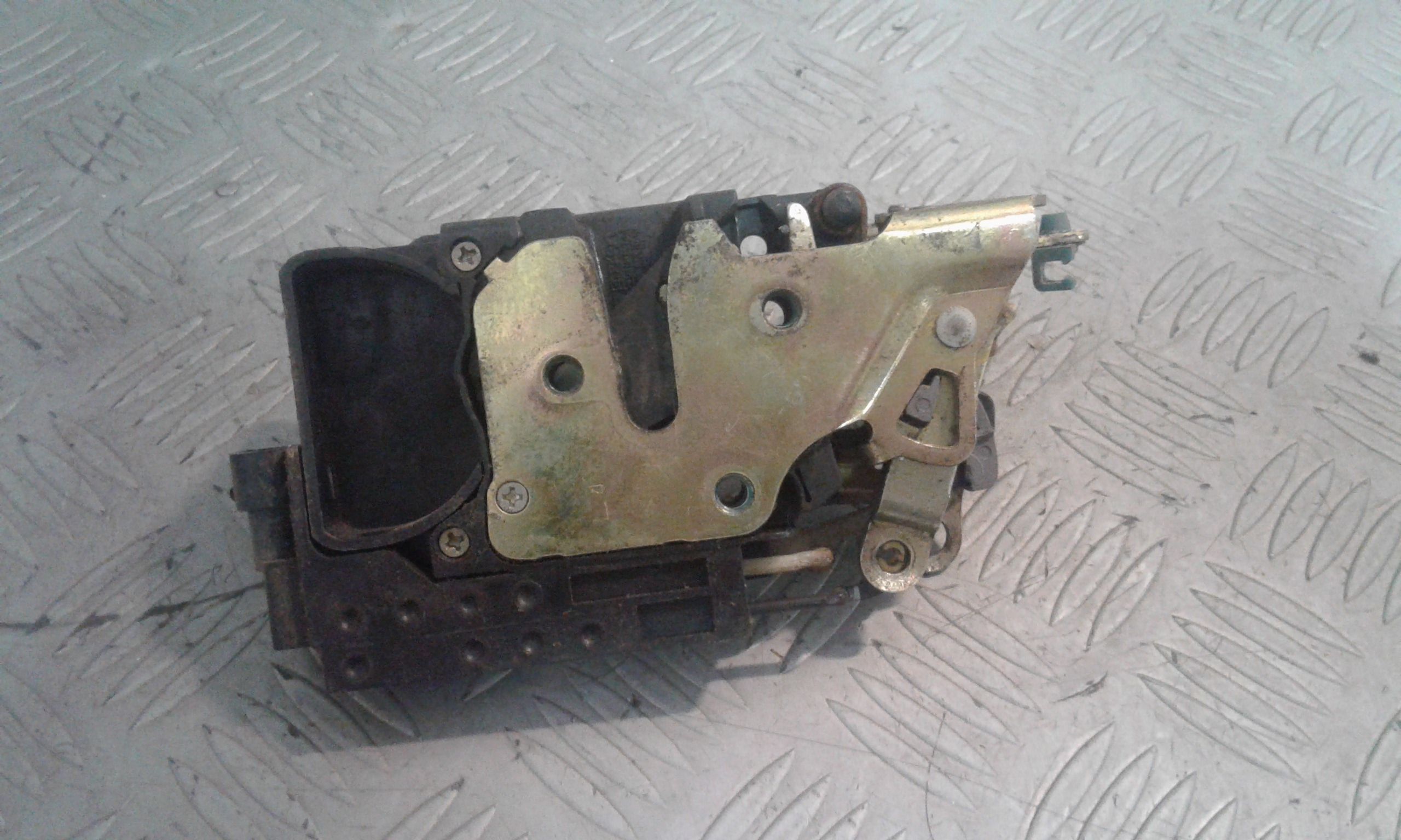 Serratura Anteriore Sinistra DAEWOO Tacuma Serie