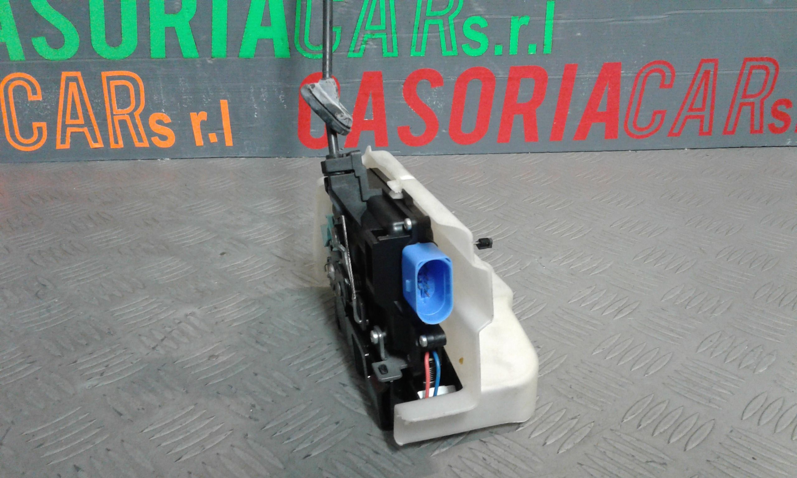 Serratura Anteriore Sinistra VOLKSWAGEN Touran 3 Serie