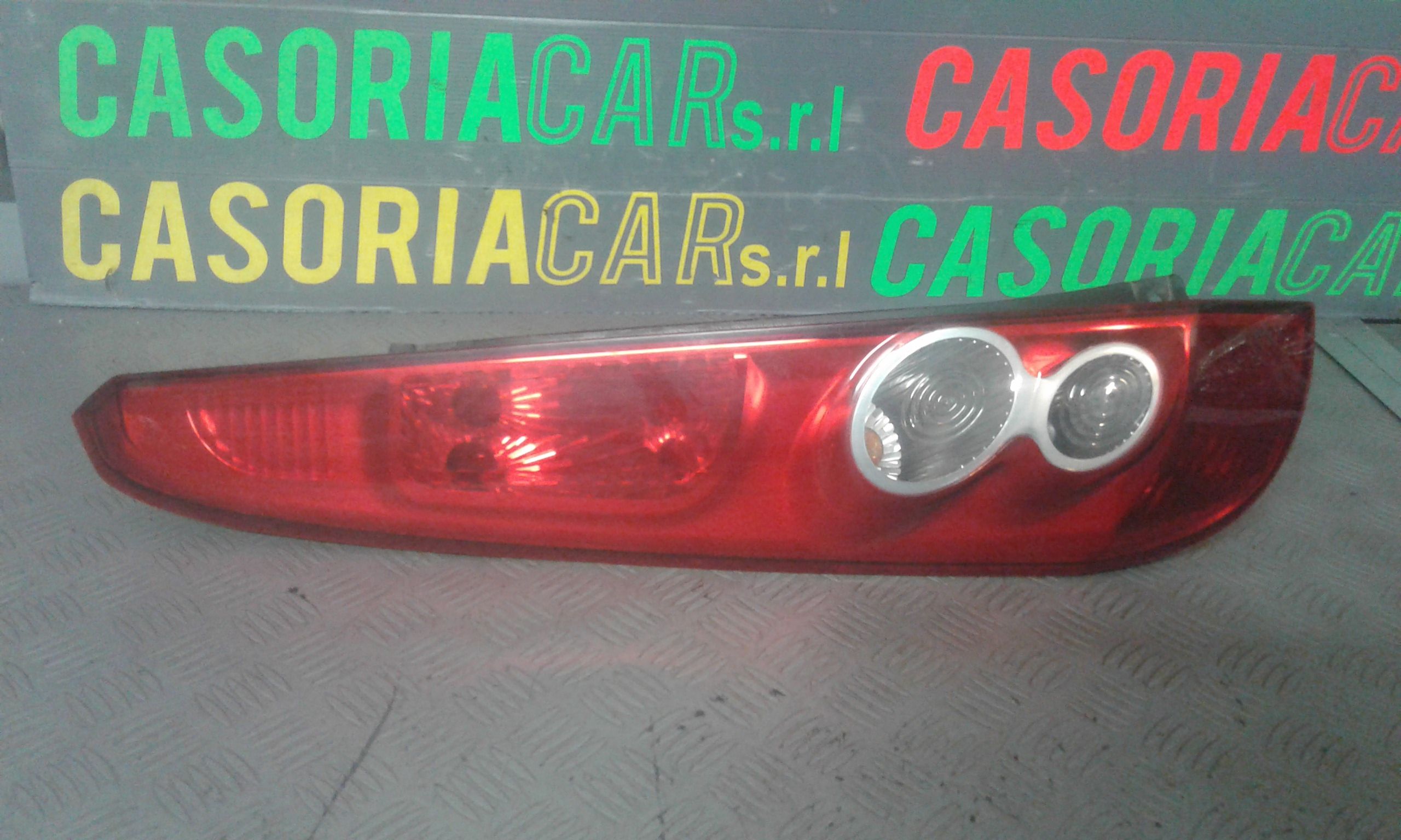 Stop fanale Posteriore sinistro lato Guida FORD Fiesta 5 Serie