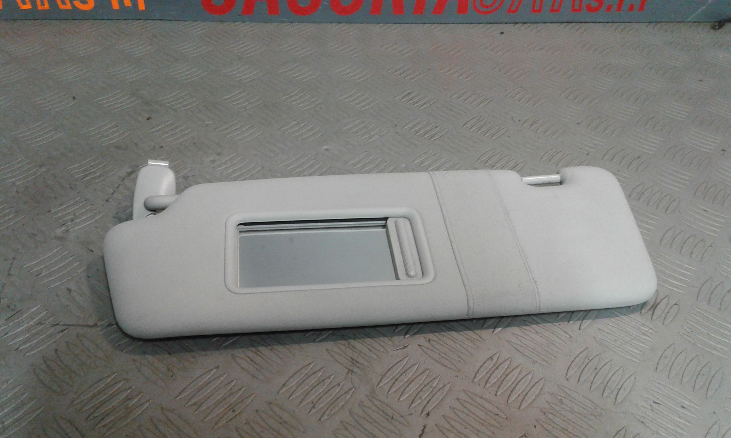 Parasole aletta anteriore Lato Guida AUDI A3 4 Serie