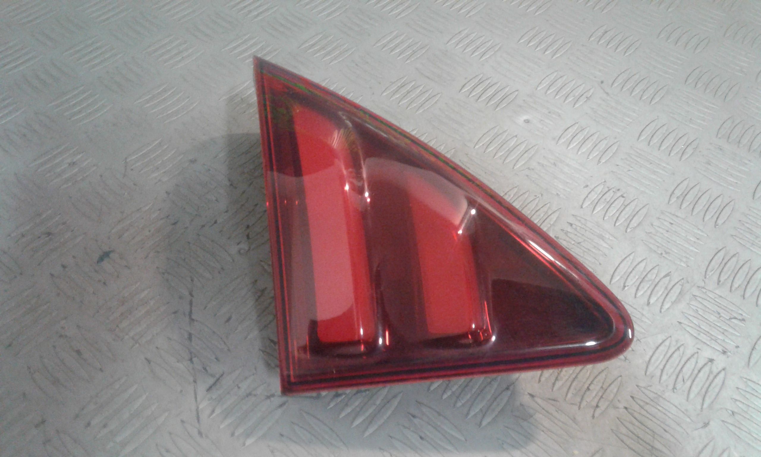 Stop Posteriore Sinistro Integrato nel Portello PEUGEOT 3008 1 Serie