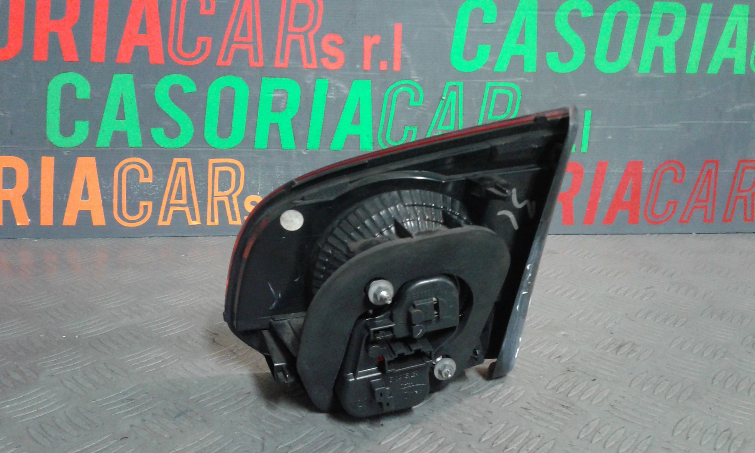 Stop Posteriore Sinistro Integrato nel Portello VOLKSWAGEN Golf 6 Berlina