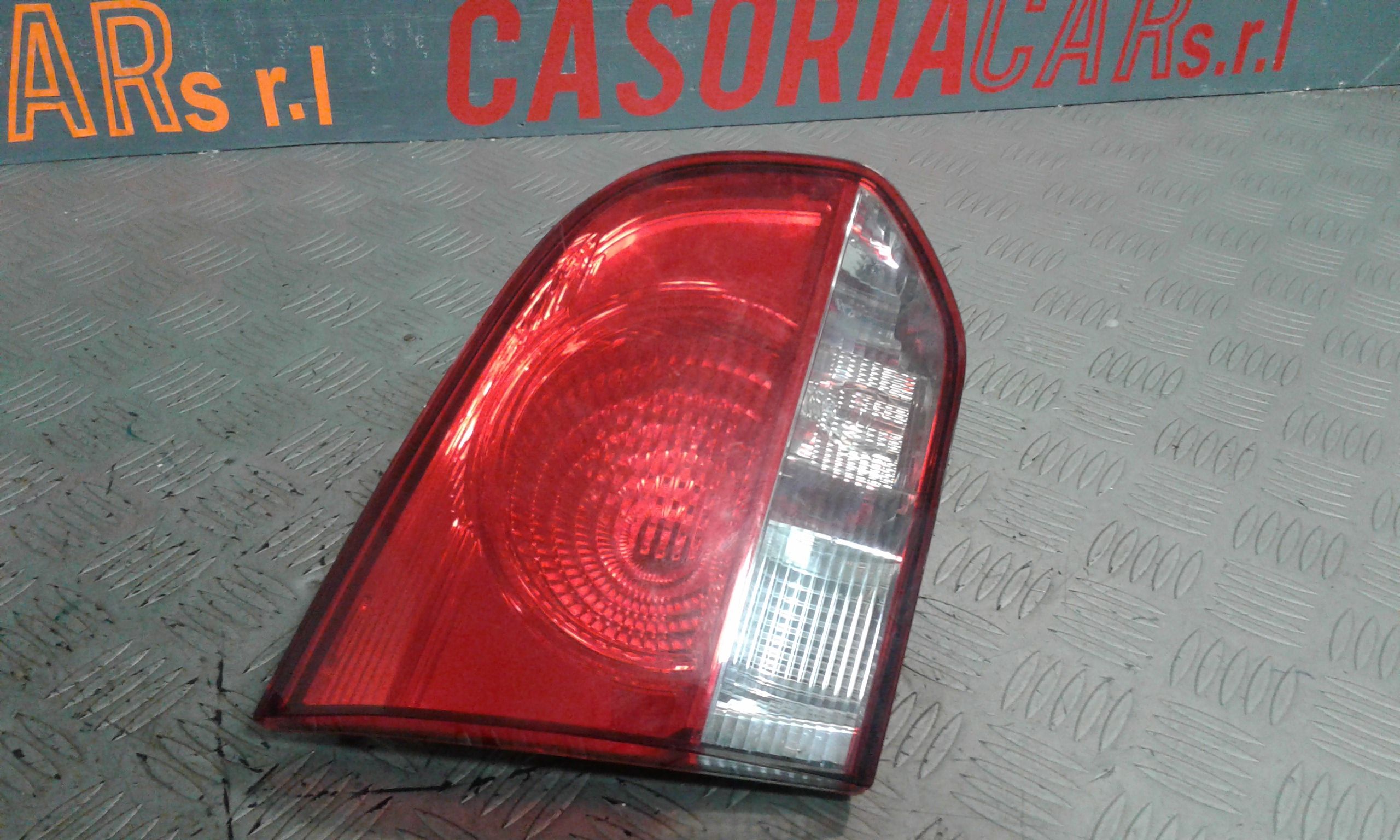 Stop Posteriore Sinistro Integrato nel Portello VOLKSWAGEN Golf 6 Berlina