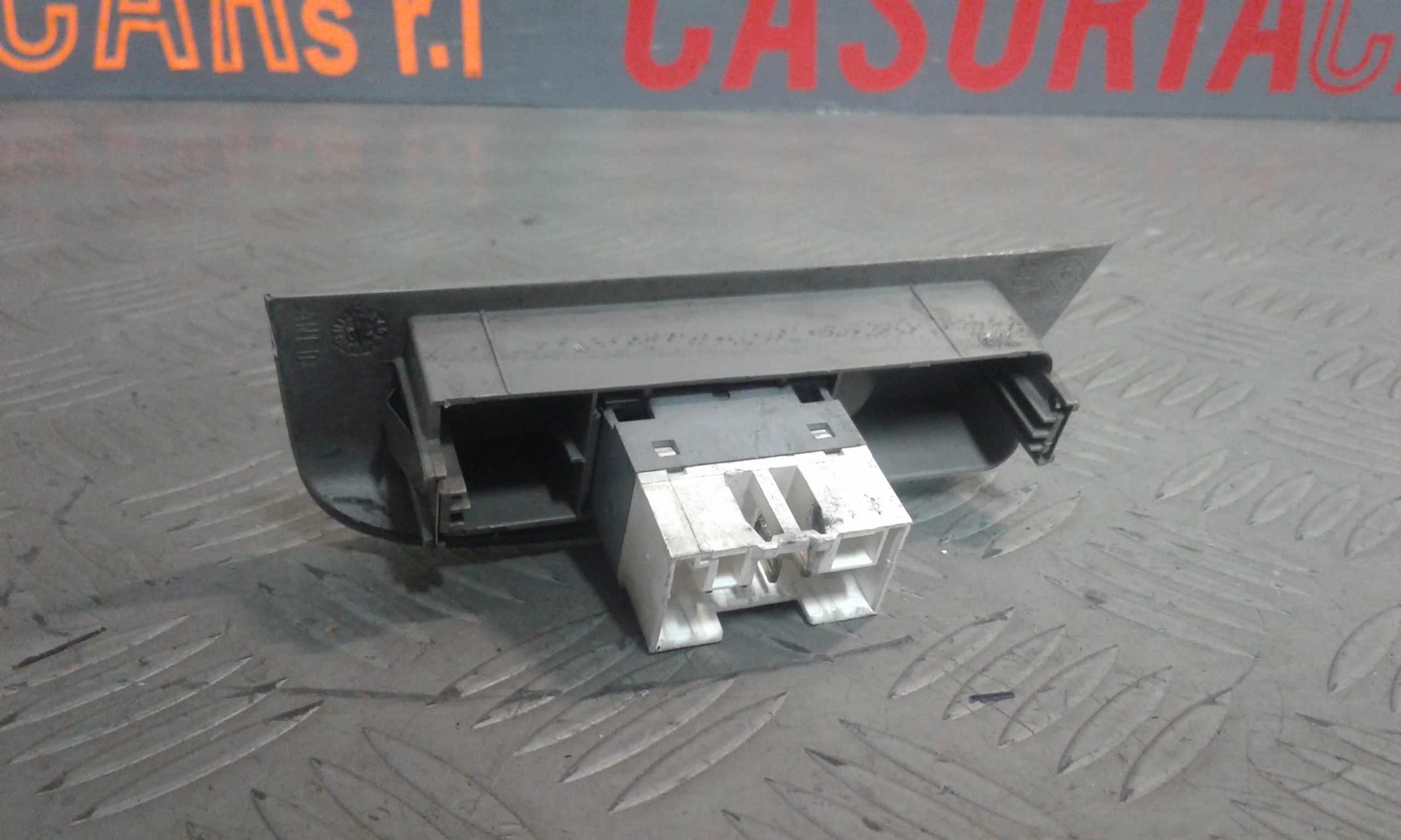 Pulsantiera Anteriore Destra Passeggero FIAT Multipla 2 Serie