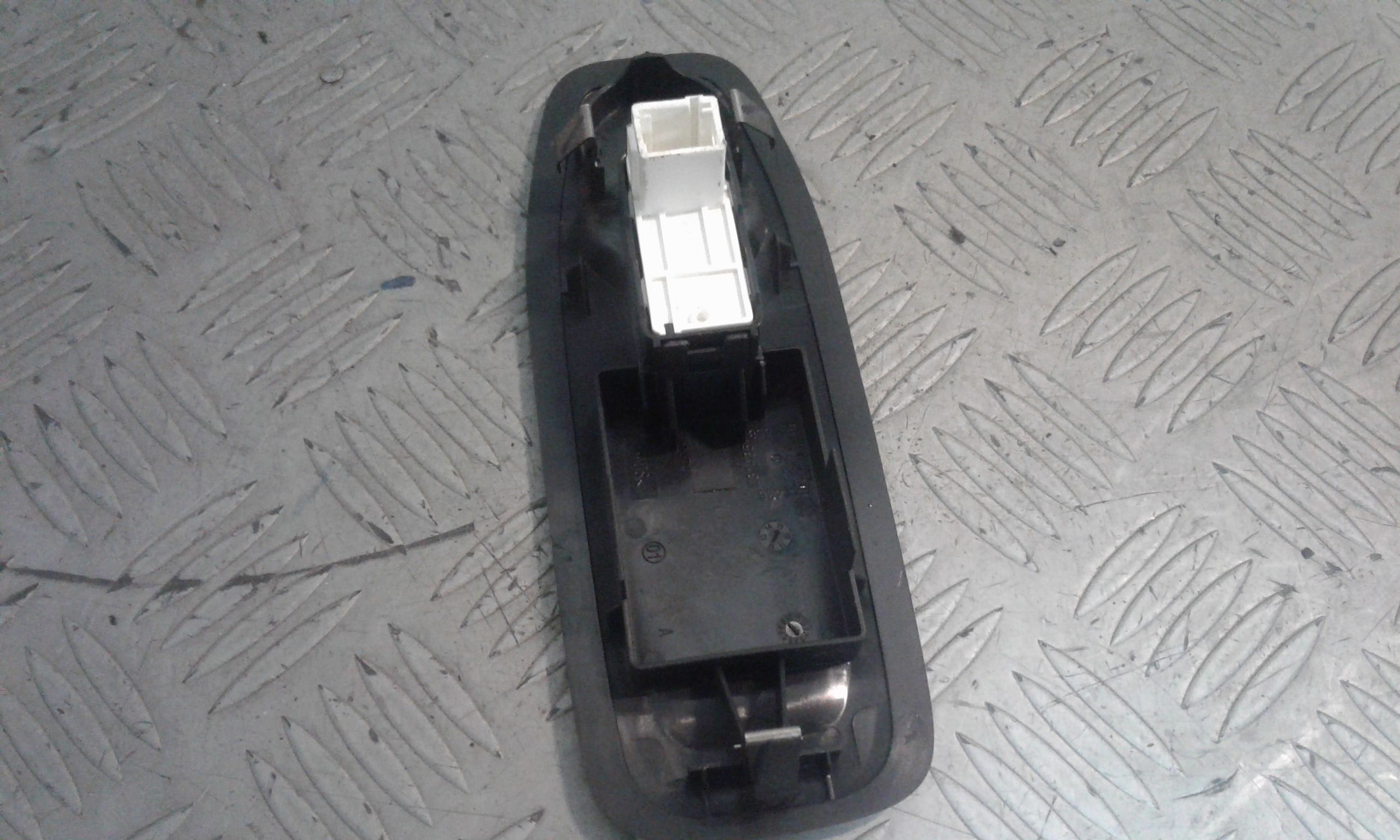 Pulsantiera Anteriore Destra Passeggero PEUGEOT 2008 1 Serie