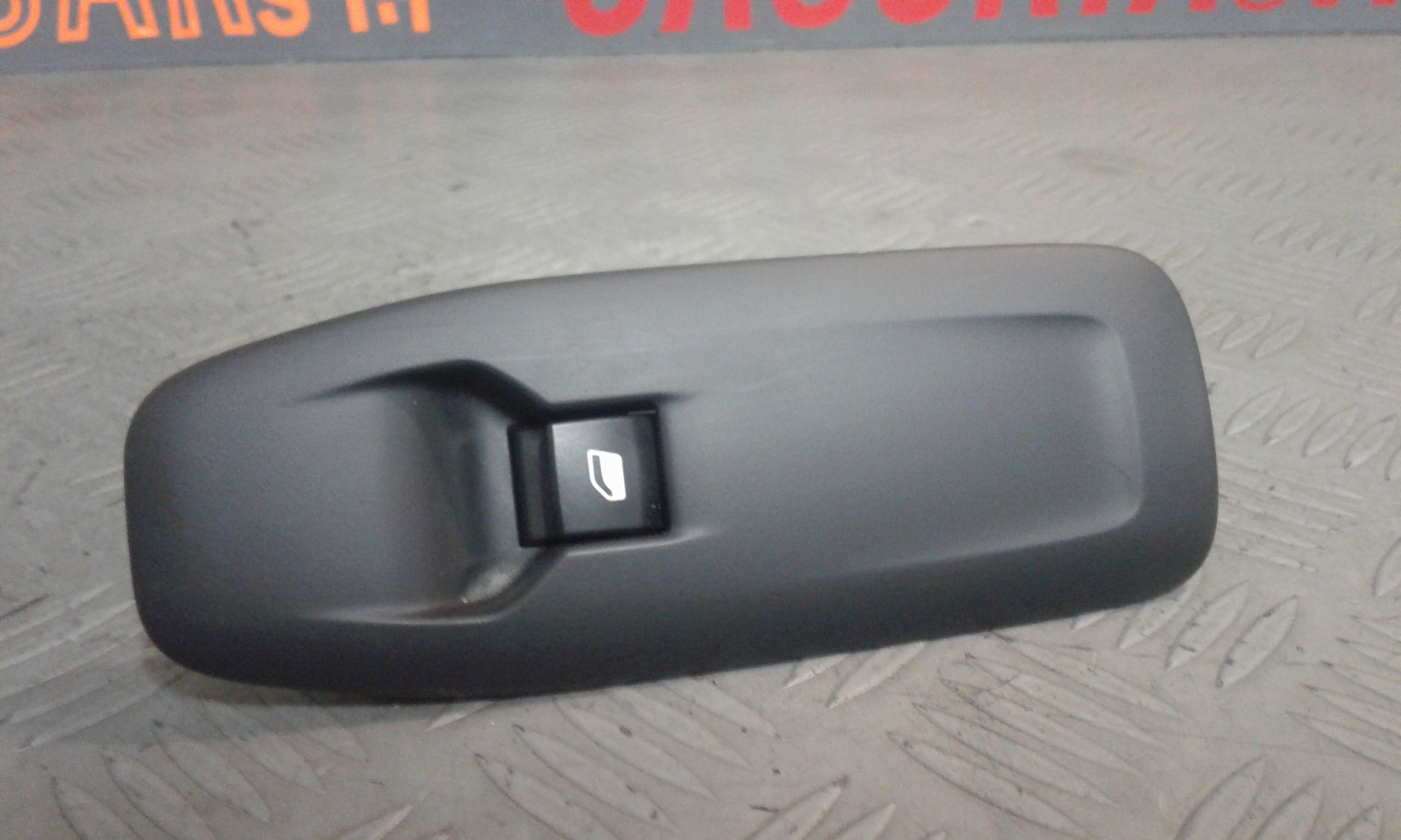 Pulsantiera Anteriore Destra Passeggero PEUGEOT 2008 1 Serie